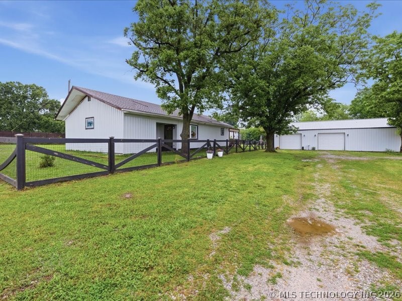 13525 S 4190 Road Property Photo 7