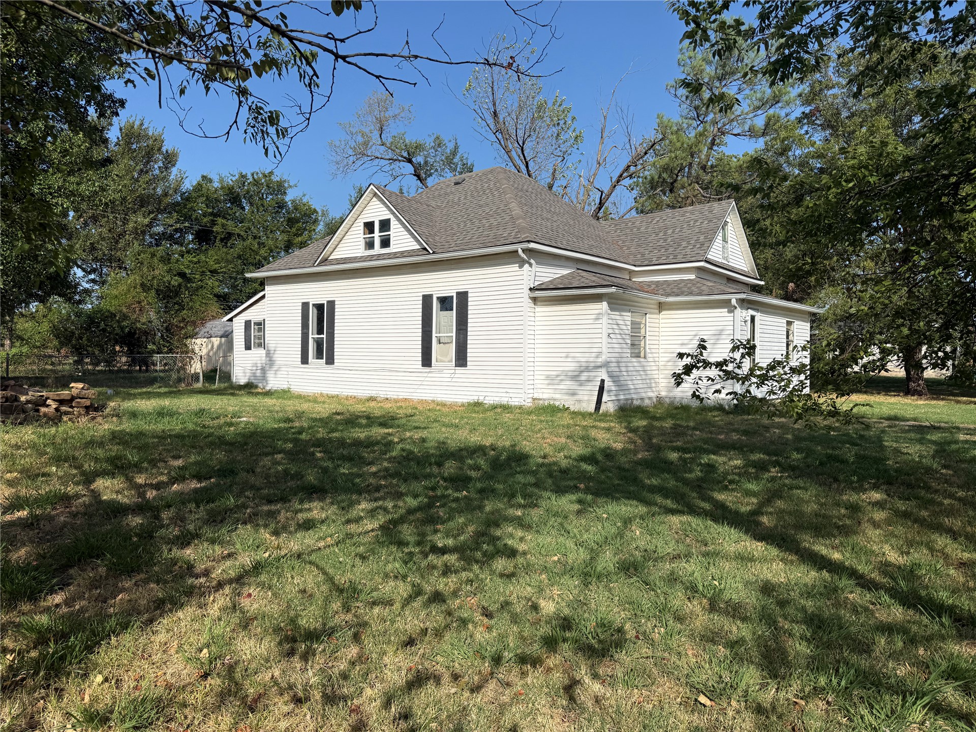 210 B Street Nw Property Photo 1