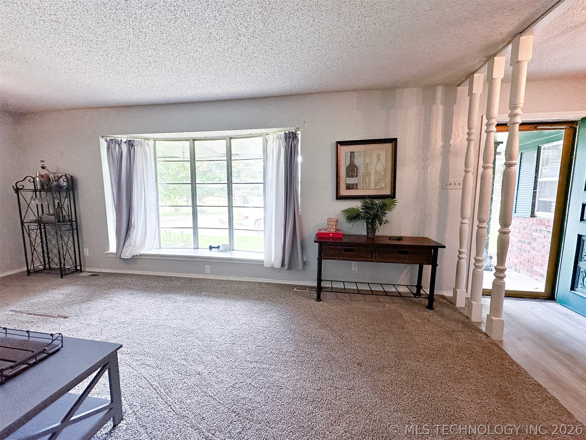 2435 S Woodland Road Property Photo 6