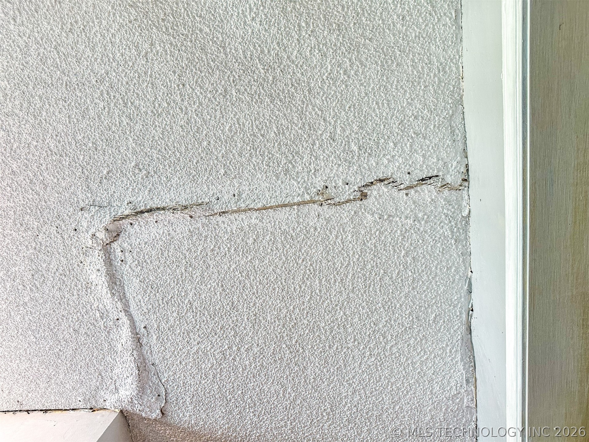 2435 S Woodland Road Property Photo 25