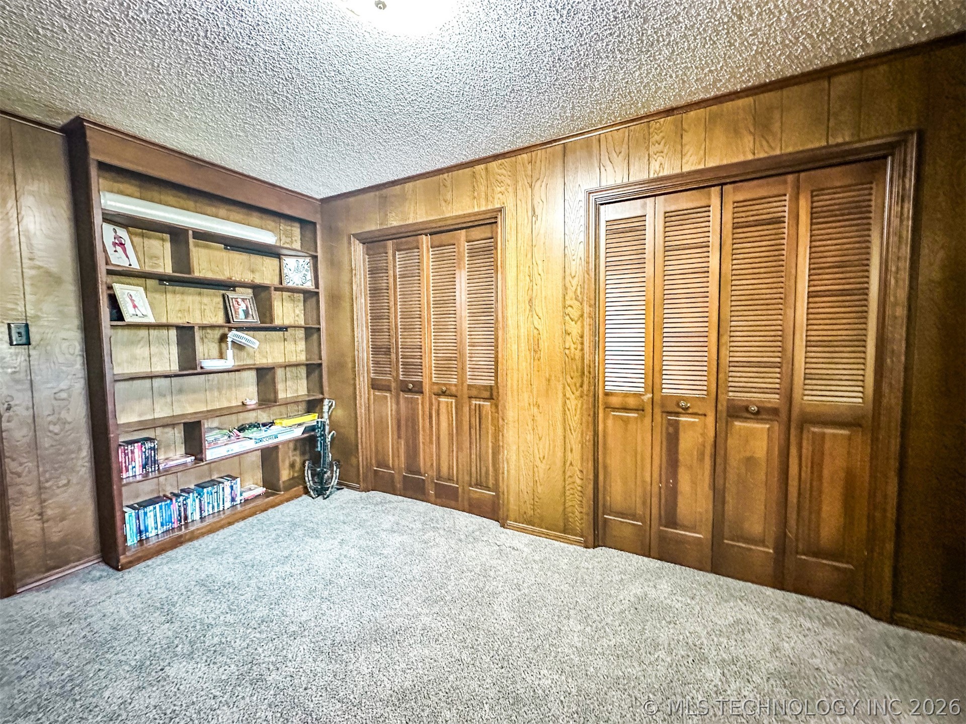 2435 S Woodland Road Property Photo 35