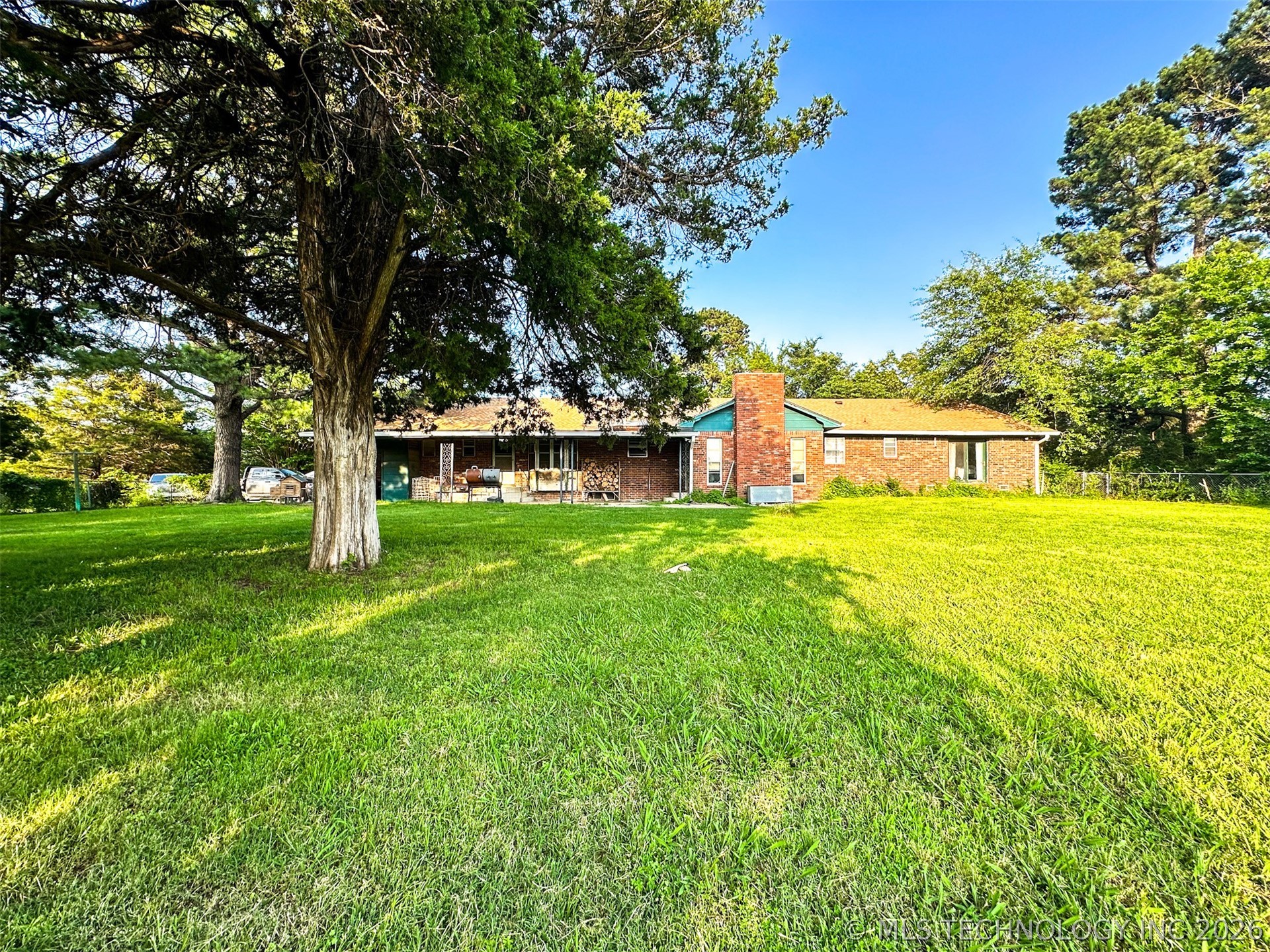 2435 S Woodland Road Property Photo 46