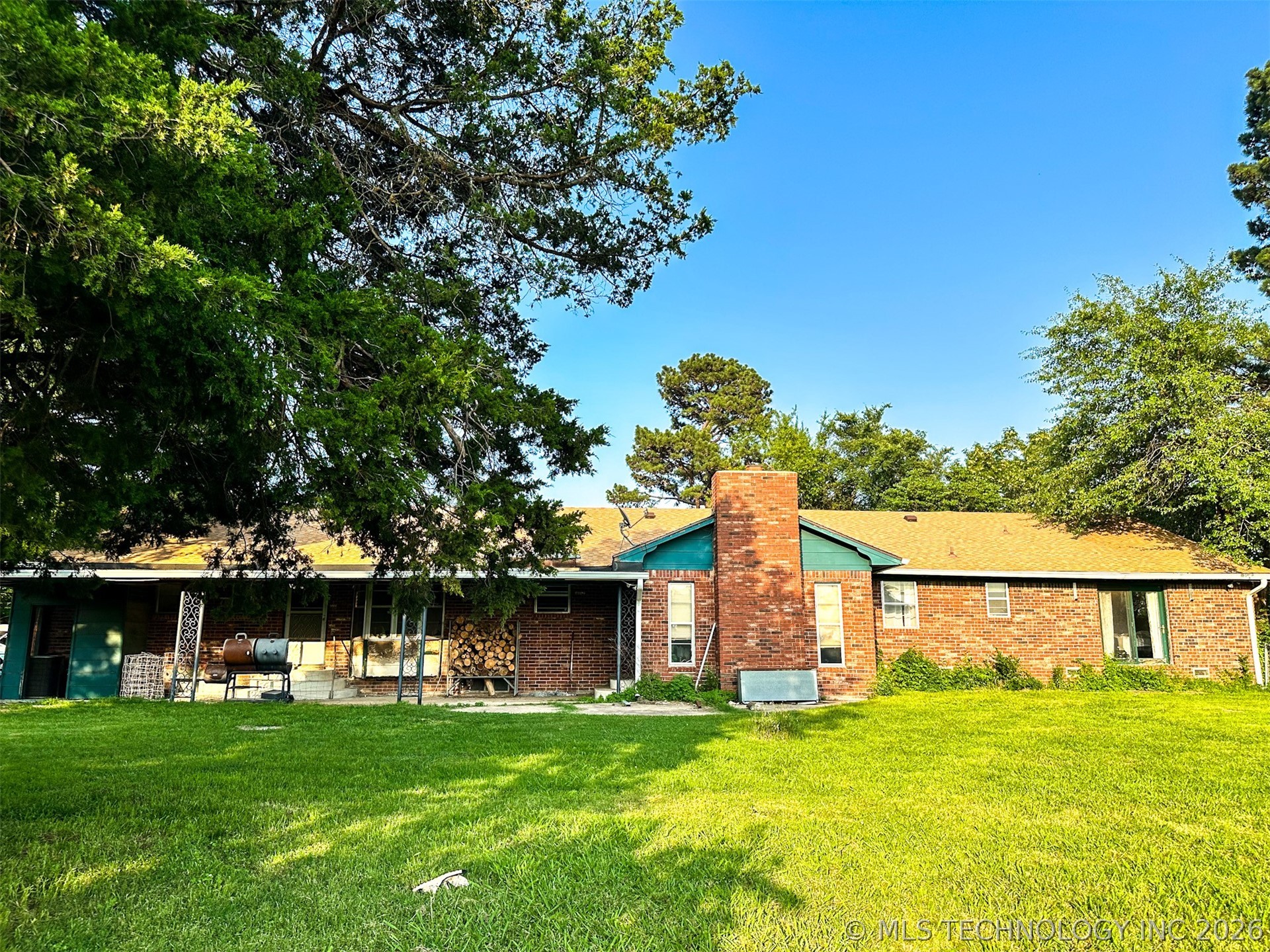 2435 S Woodland Road Property Photo 47