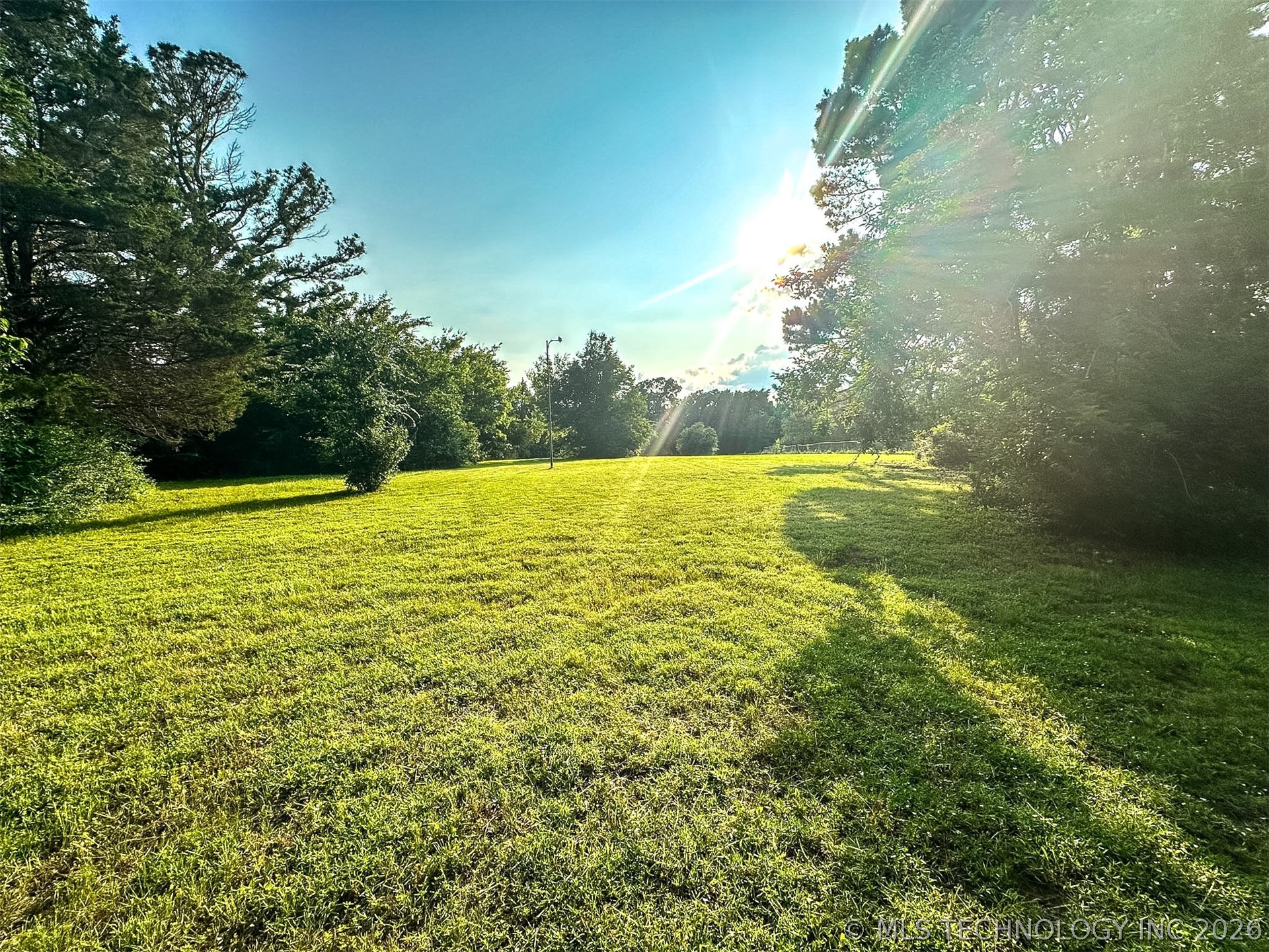 2435 S Woodland Road Property Photo 53