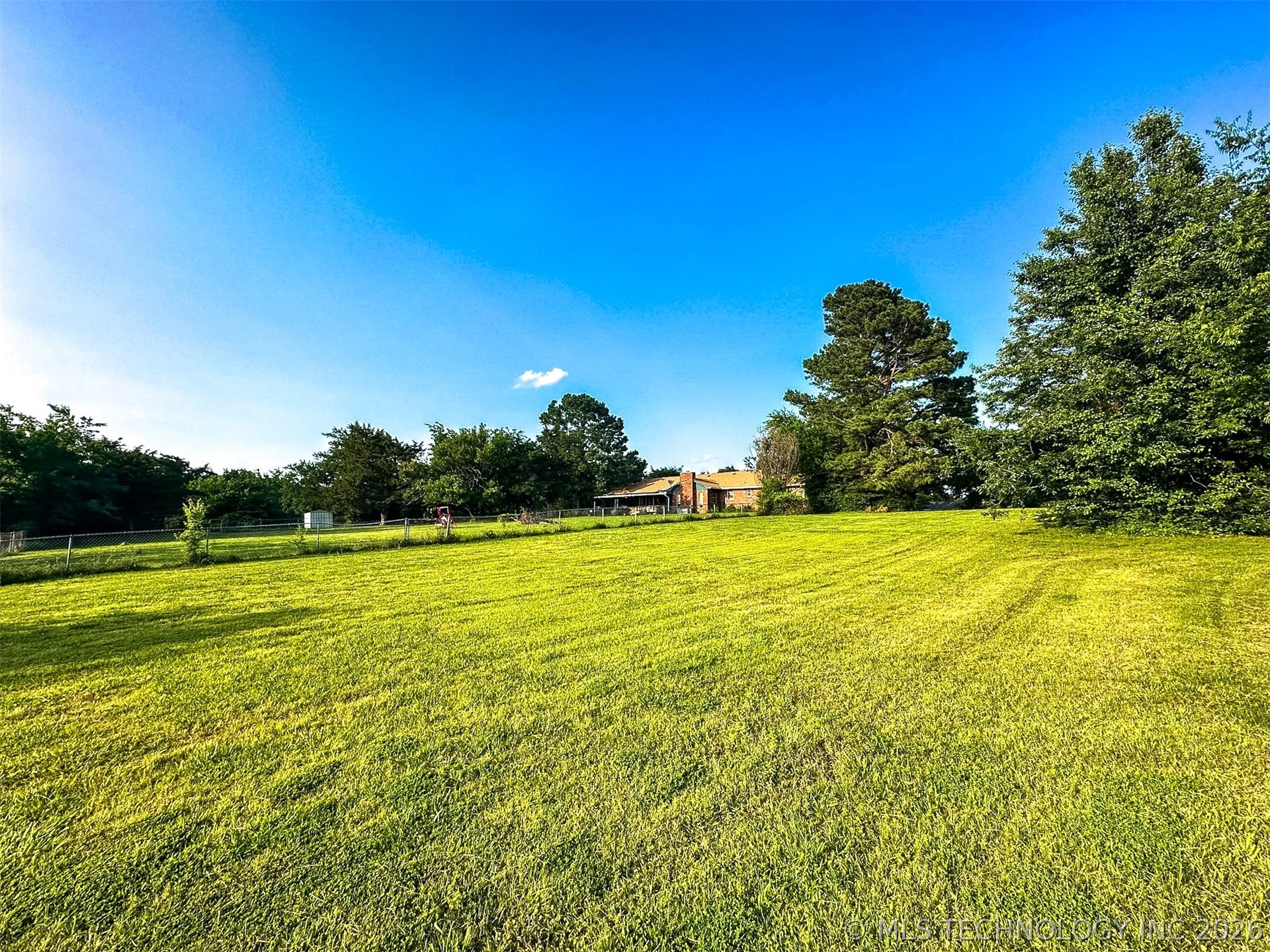 2435 S Woodland Road Property Photo 57