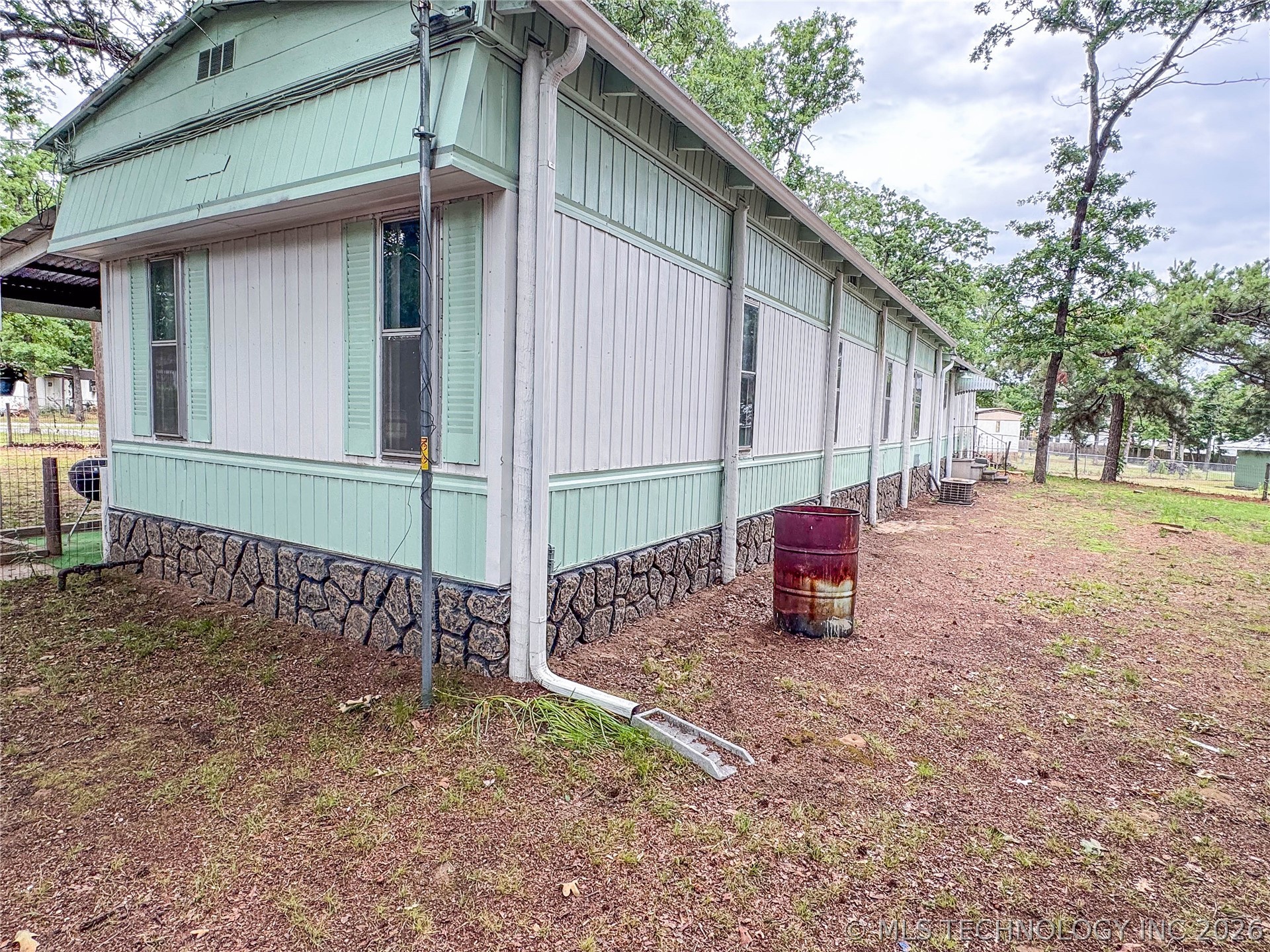 114385 Forest Circle Property Photo 3