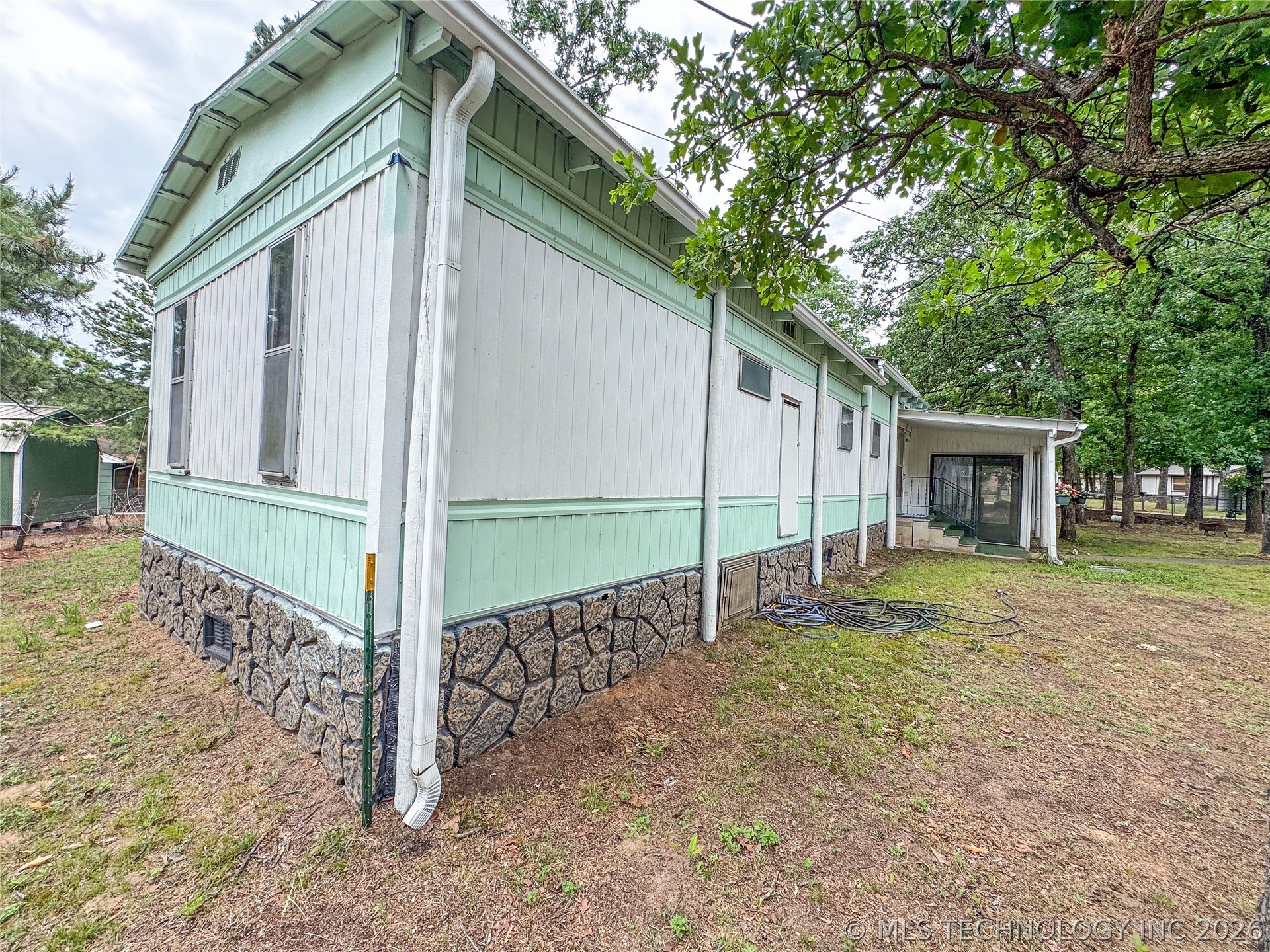 114385 Forest Circle Property Photo 5