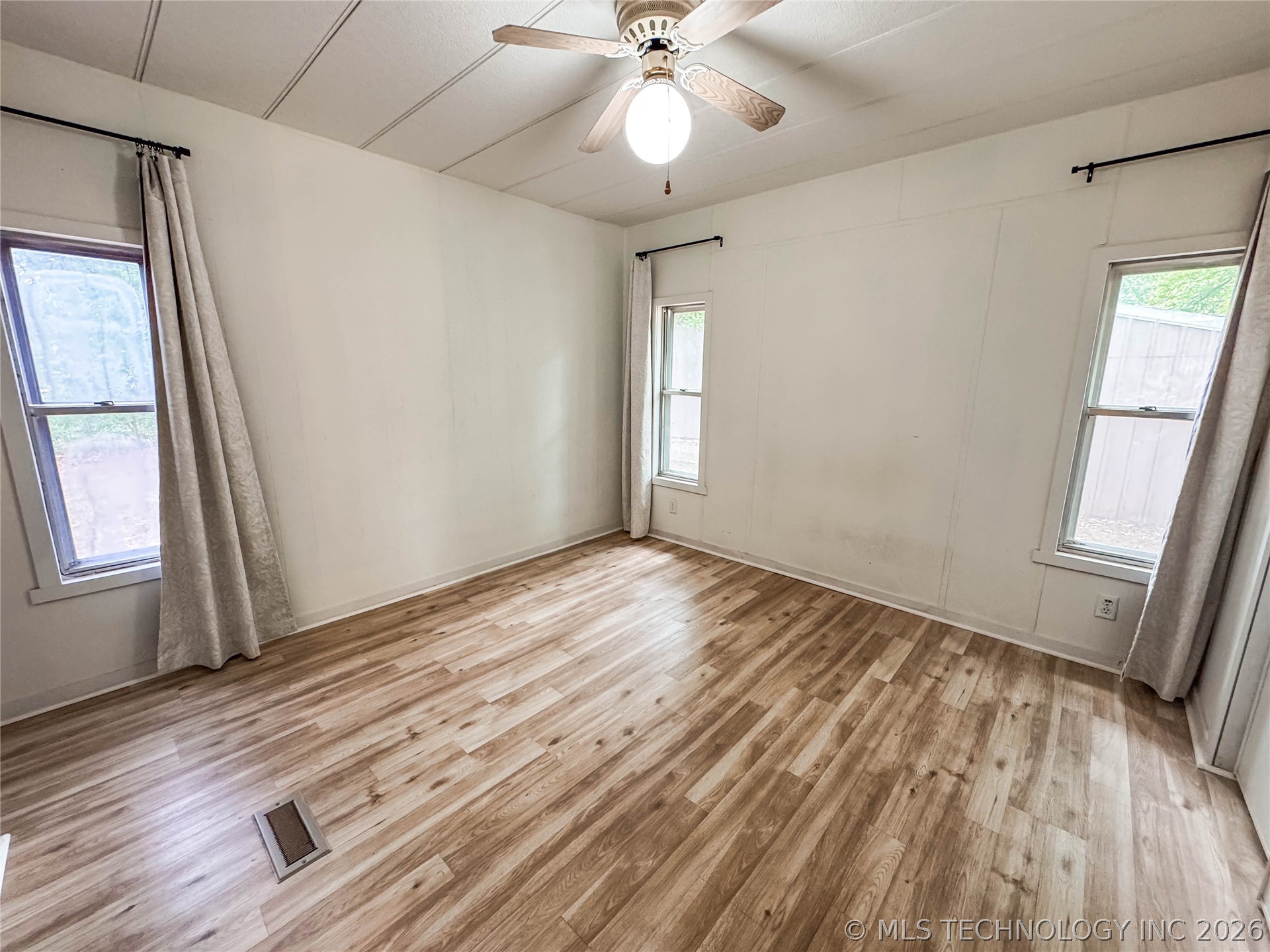 114385 Forest Circle Property Photo 15