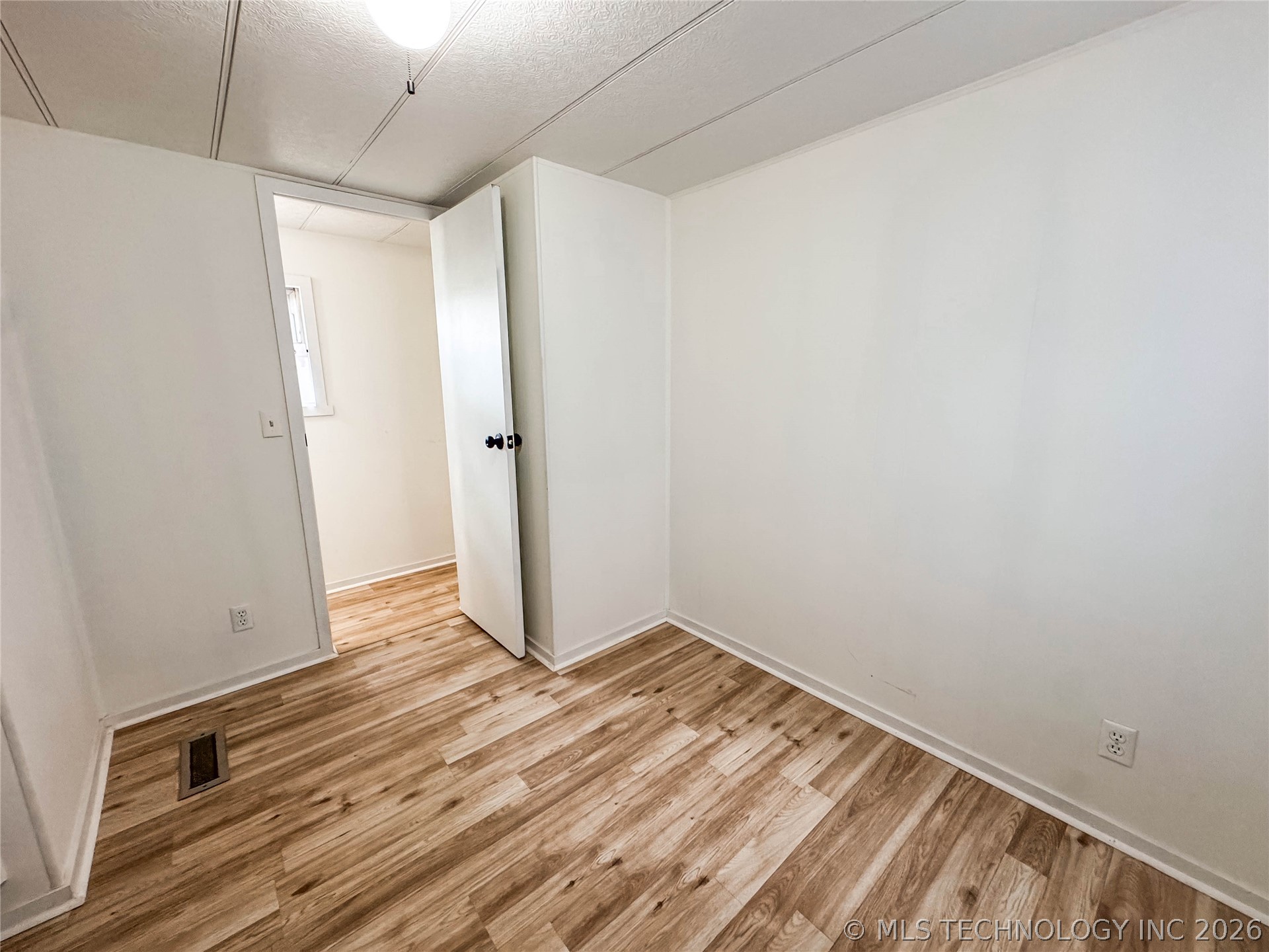 114385 Forest Circle Property Photo 22