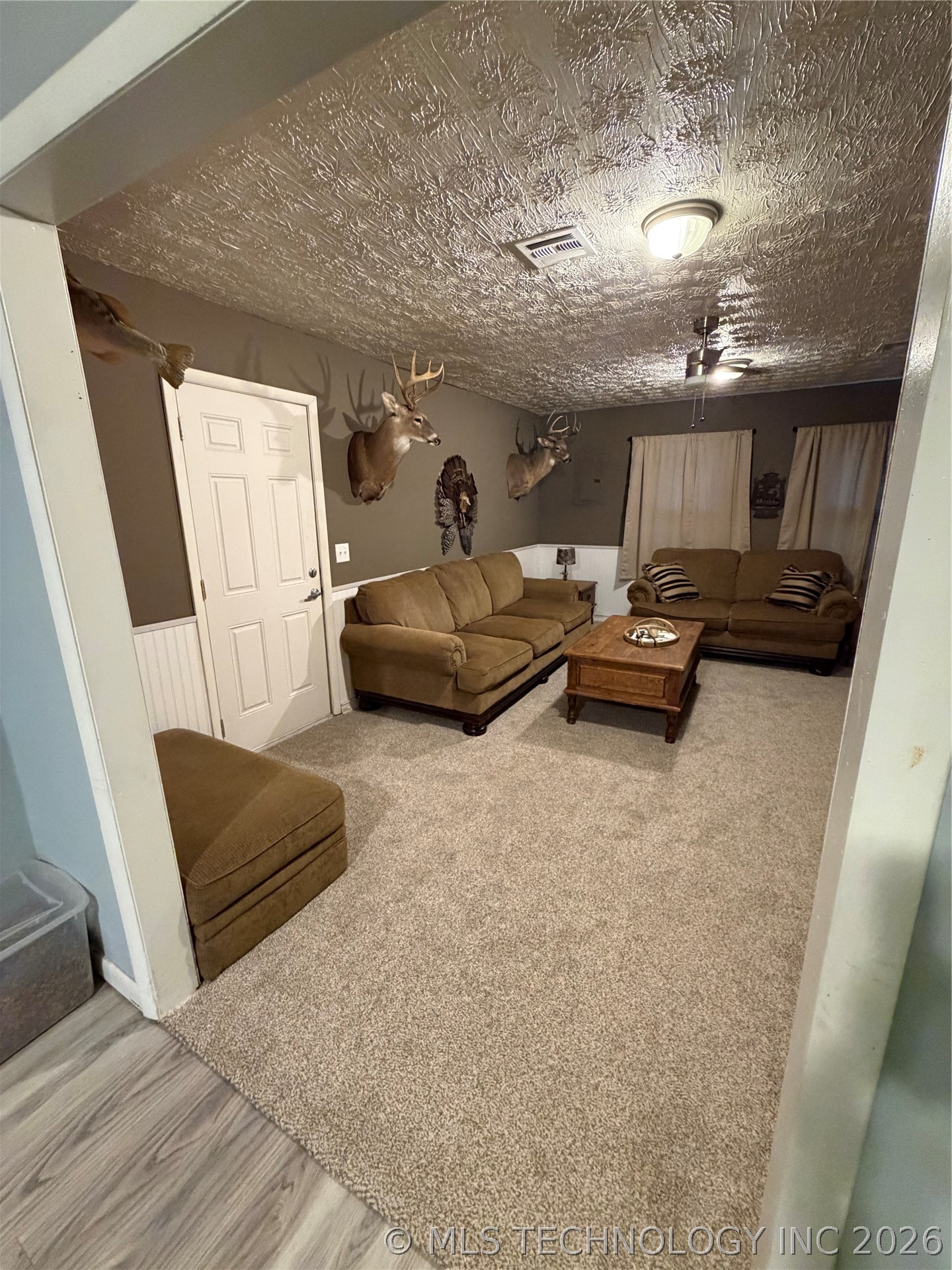 19 S Orphan Street Property Photo 4