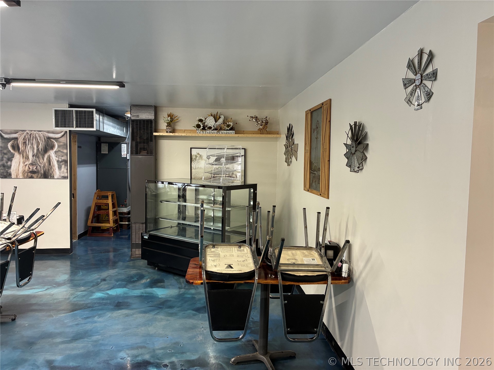 307 Nw Market Property Photo 11