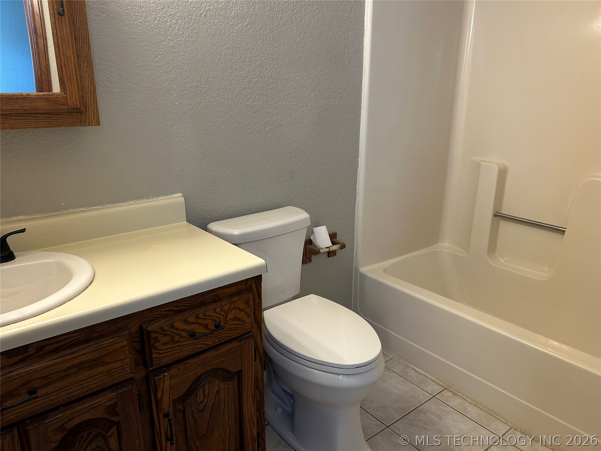 82 S Gladd Road Property Photo 15