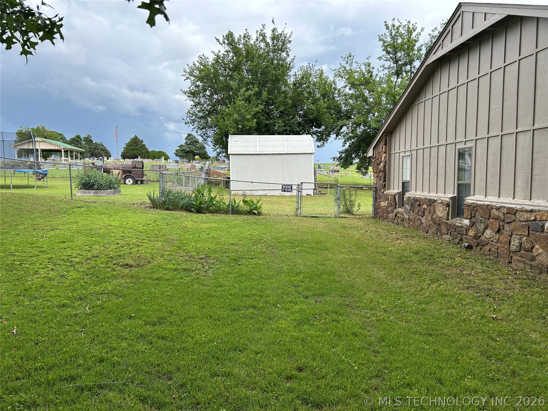 82 S Gladd Road Property Photo 25