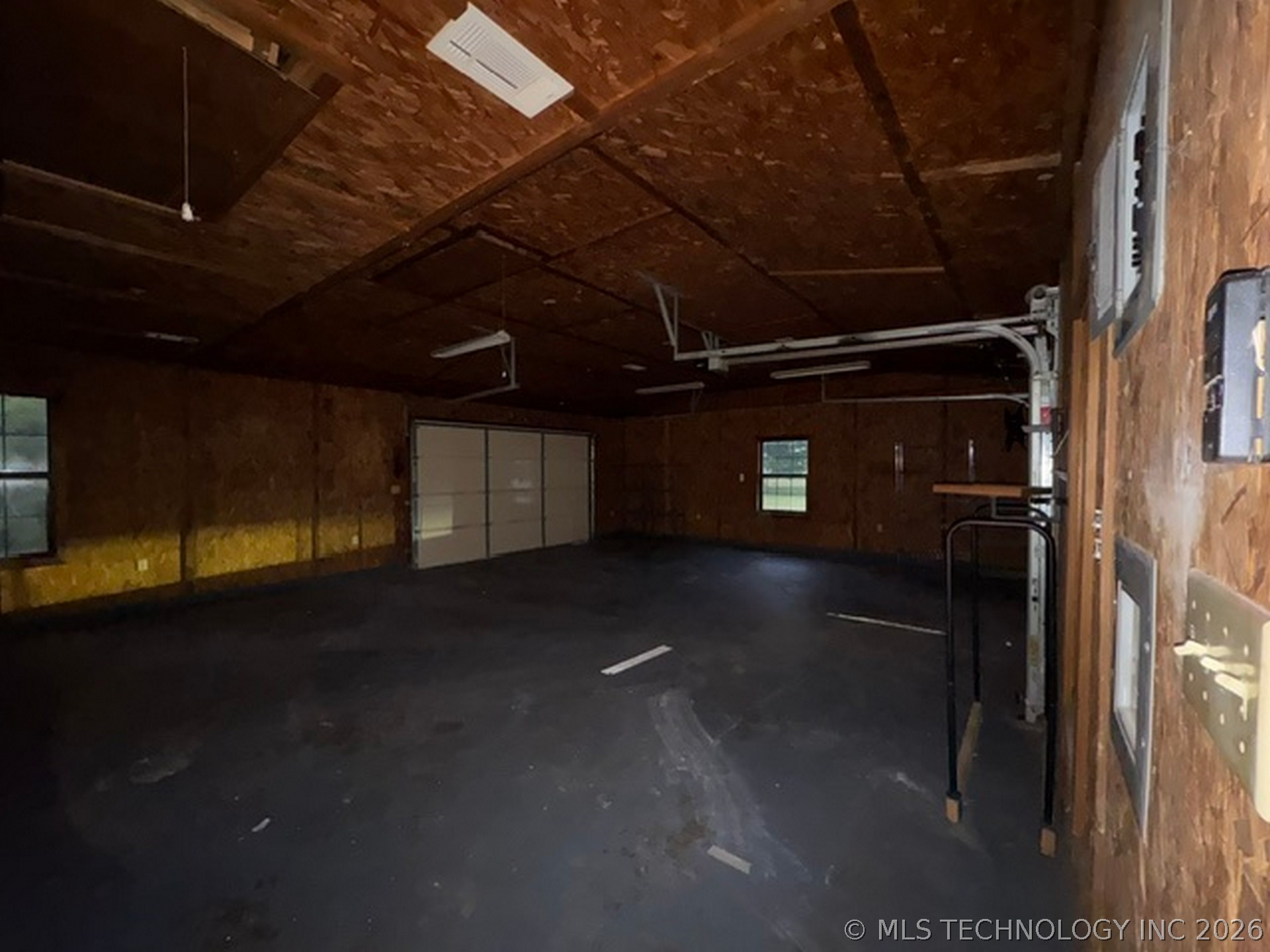 110490 S 4756 Property Photo 9