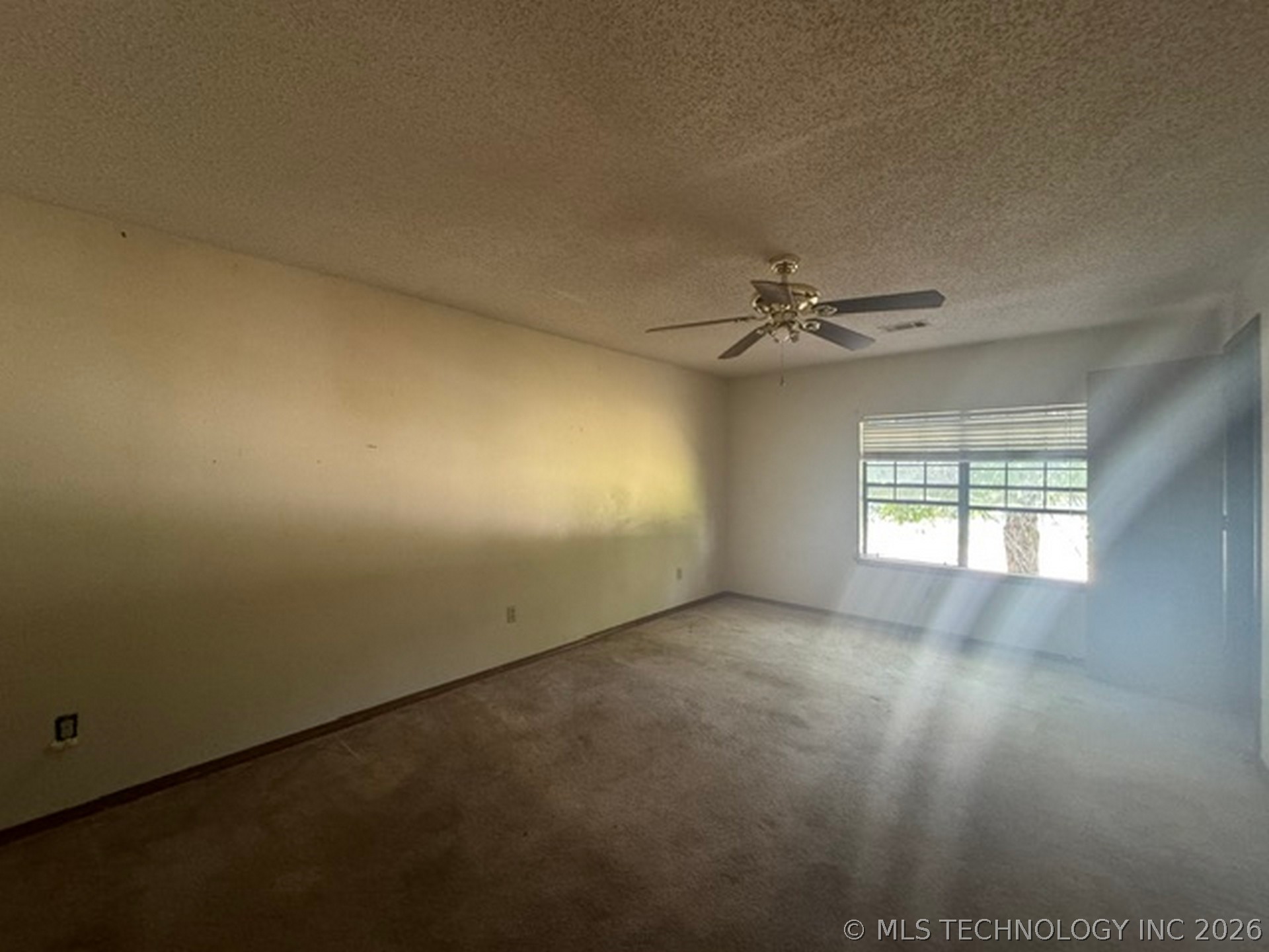 110490 S 4756 Property Photo 23