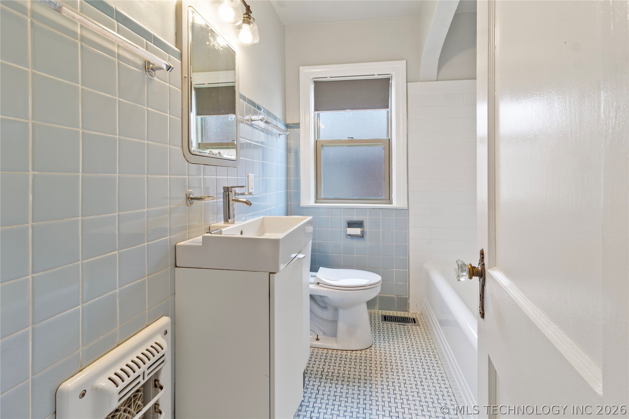 1535 S Delaware Place Property Photo 20