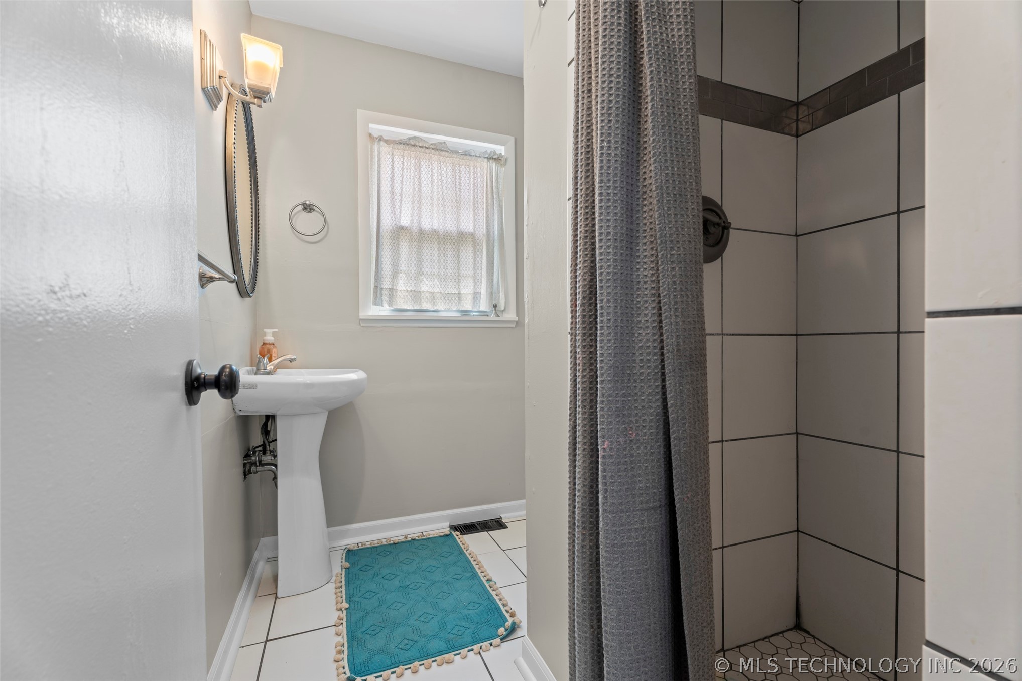 2102 Yale Avenue Property Photo 21