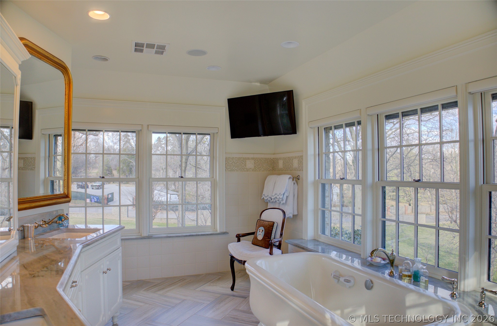 1550 E 29th Street Property Photo 64