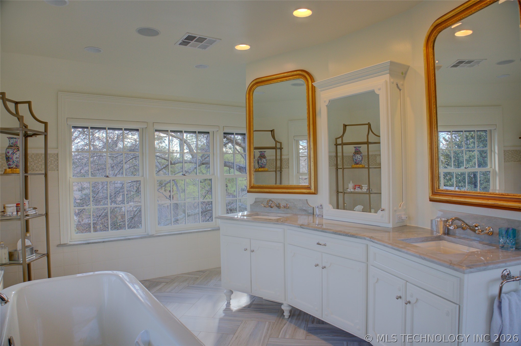 1550 E 29th Street Property Photo 67