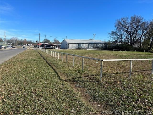 806 E 13th Street Property Photo 1