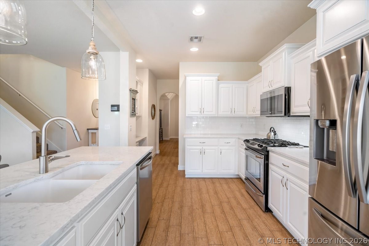 15517 E 87th Place N Property Photo 15