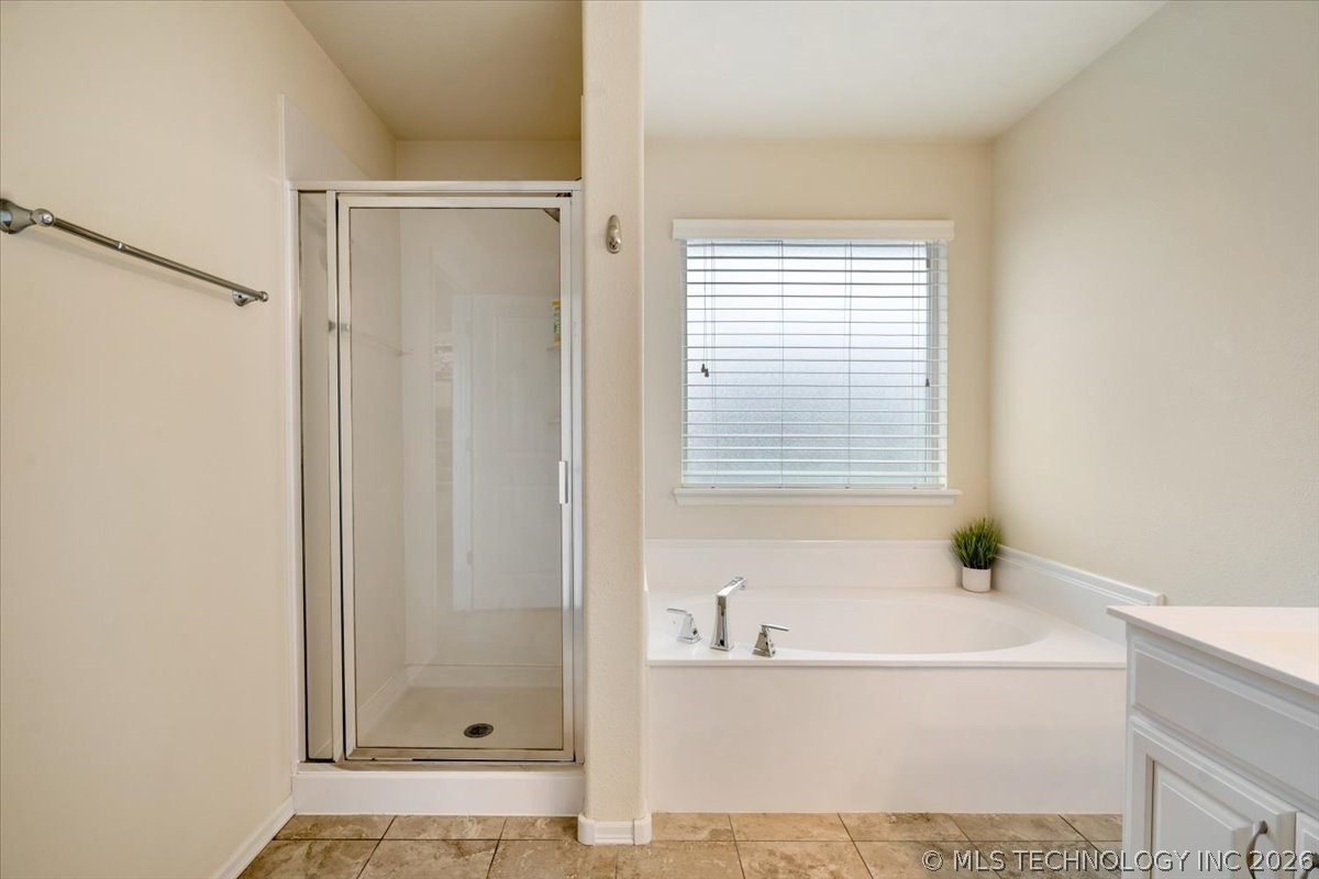 15517 E 87th Place N Property Photo 40