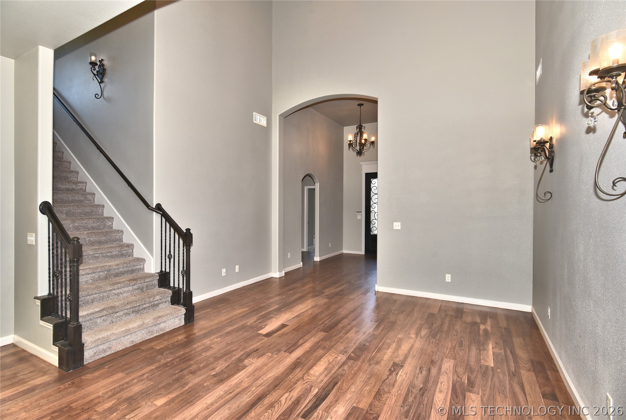 2620 W 116th Place S Property Photo 8