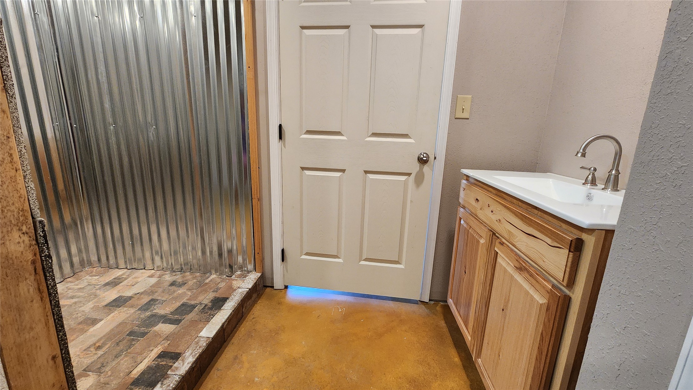 10 Texanna Property Photo 17