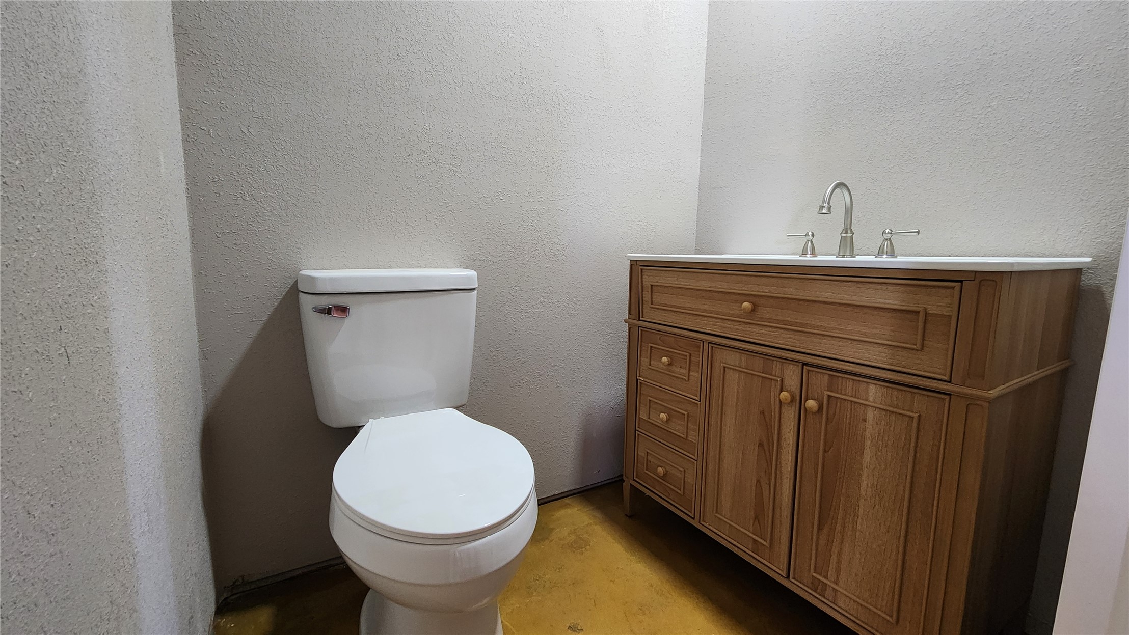 10 Texanna Property Photo 22