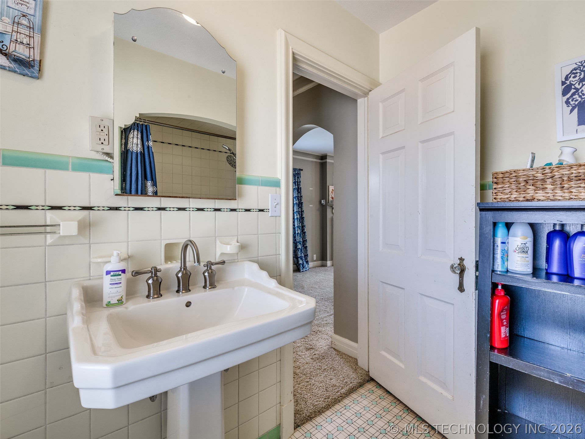 401 W 6th Avenue Property Photo 45