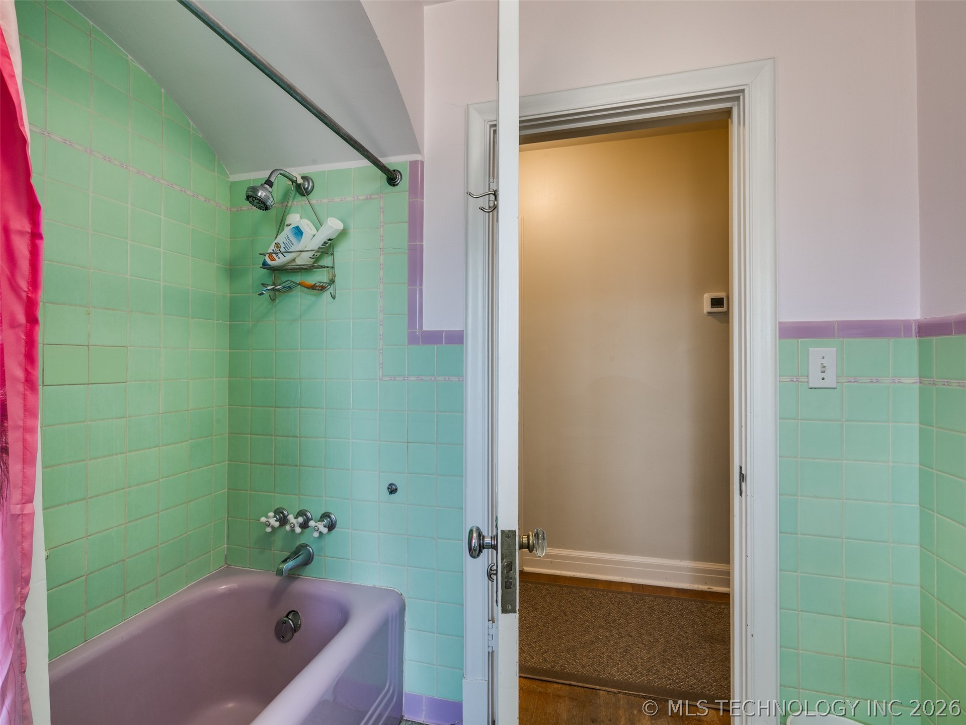 401 W 6th Avenue Property Photo 48