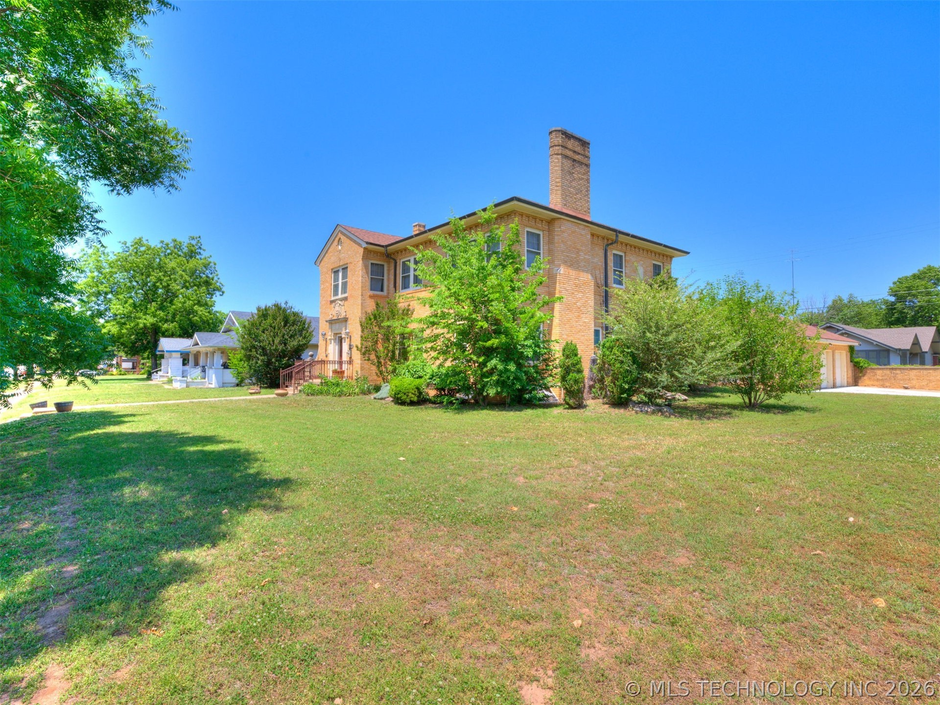 401 W 6th Avenue Property Photo 72