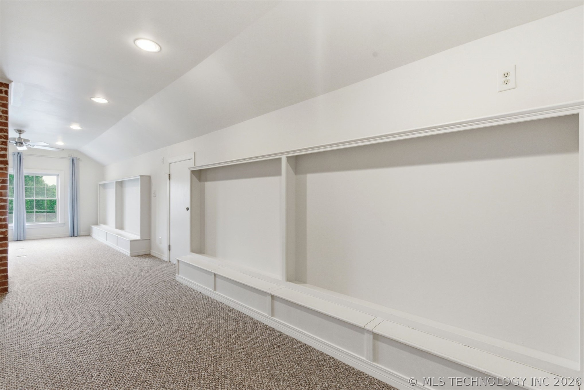 3855 S Utica Avenue Property Photo 35