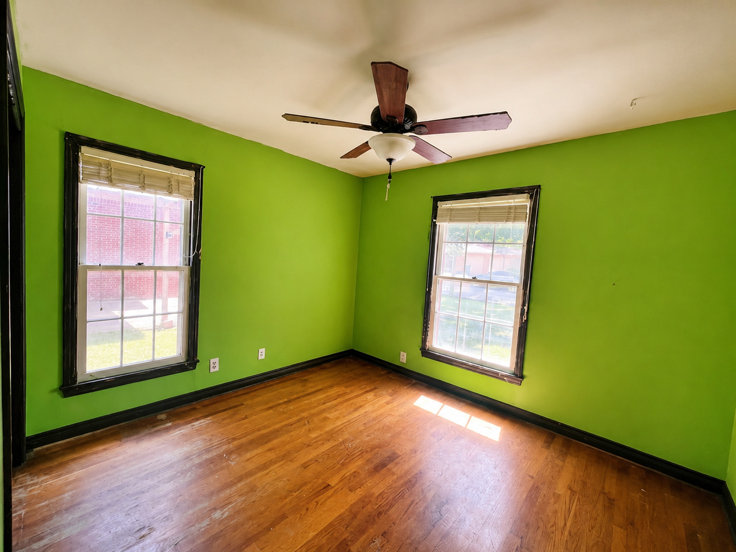 1736 Tiverton Street Property Photo 7
