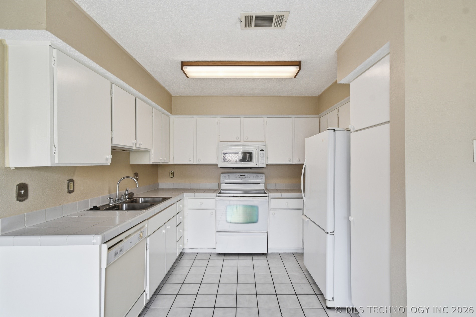 1120 S 110 East Avenue 12-2c Property Photo 12