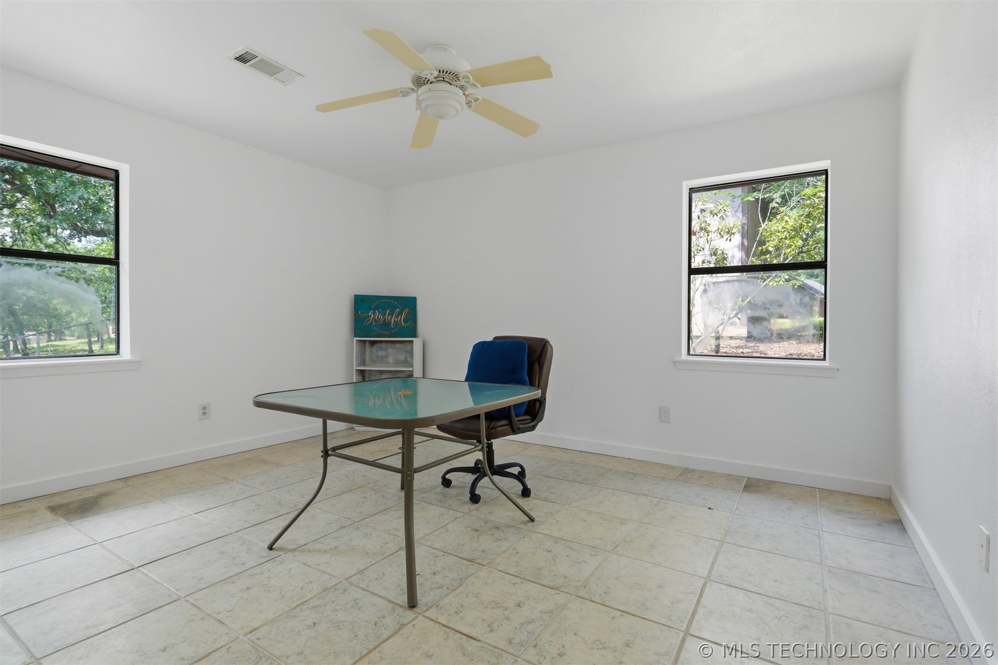 2702 Redbud Lane Property Photo 15