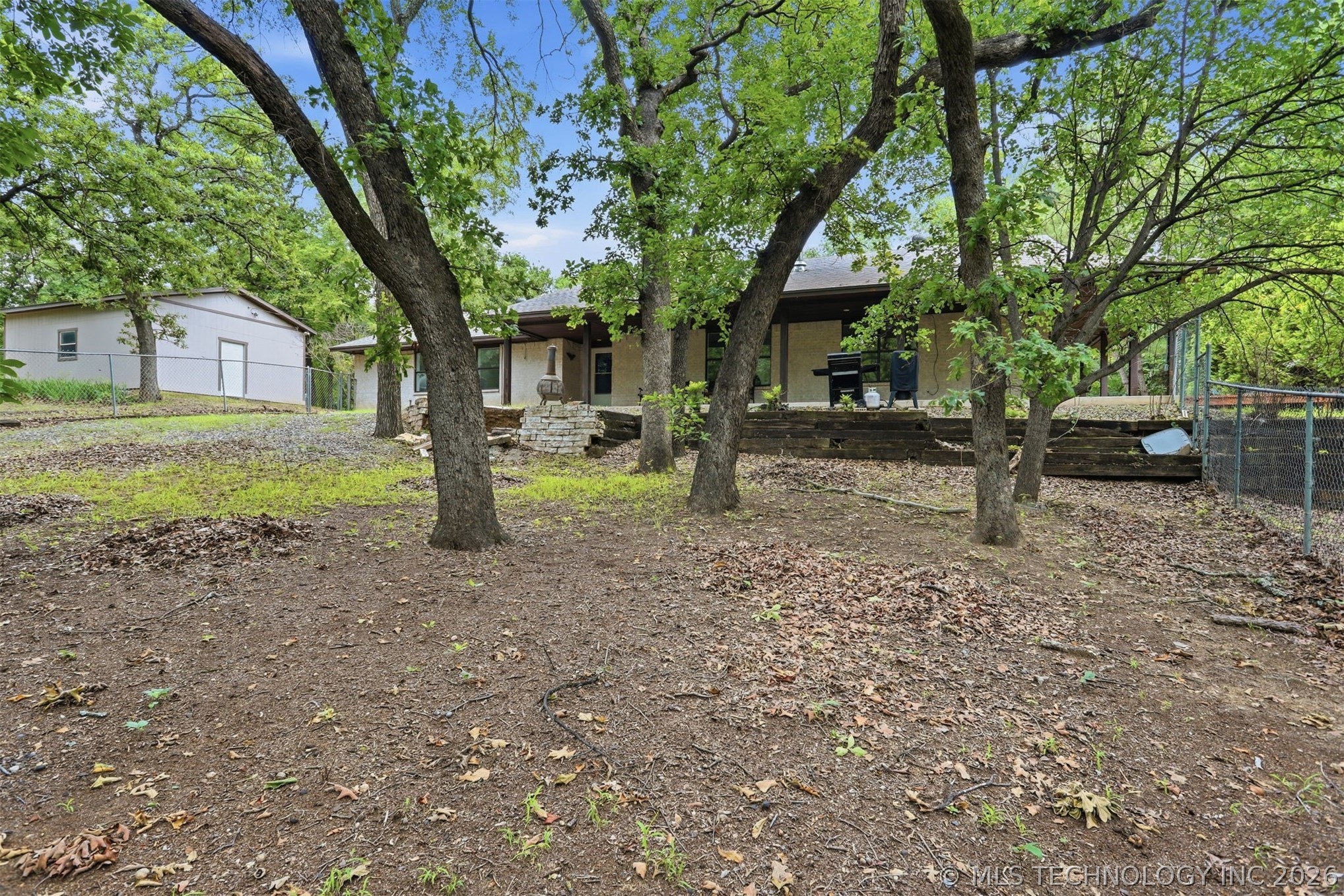 2702 Redbud Lane Property Photo 25