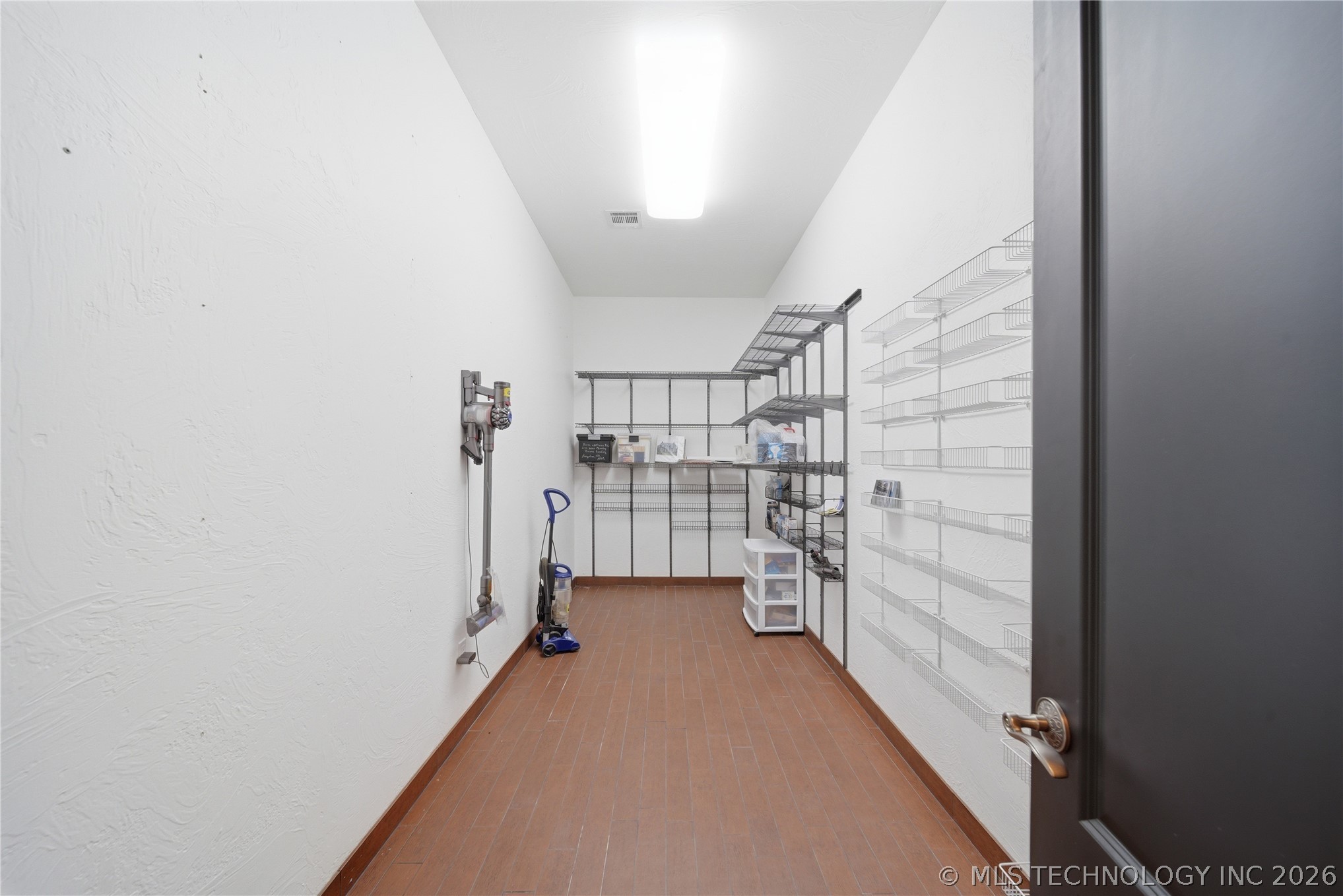 5398 Mainstay Property Photo 36