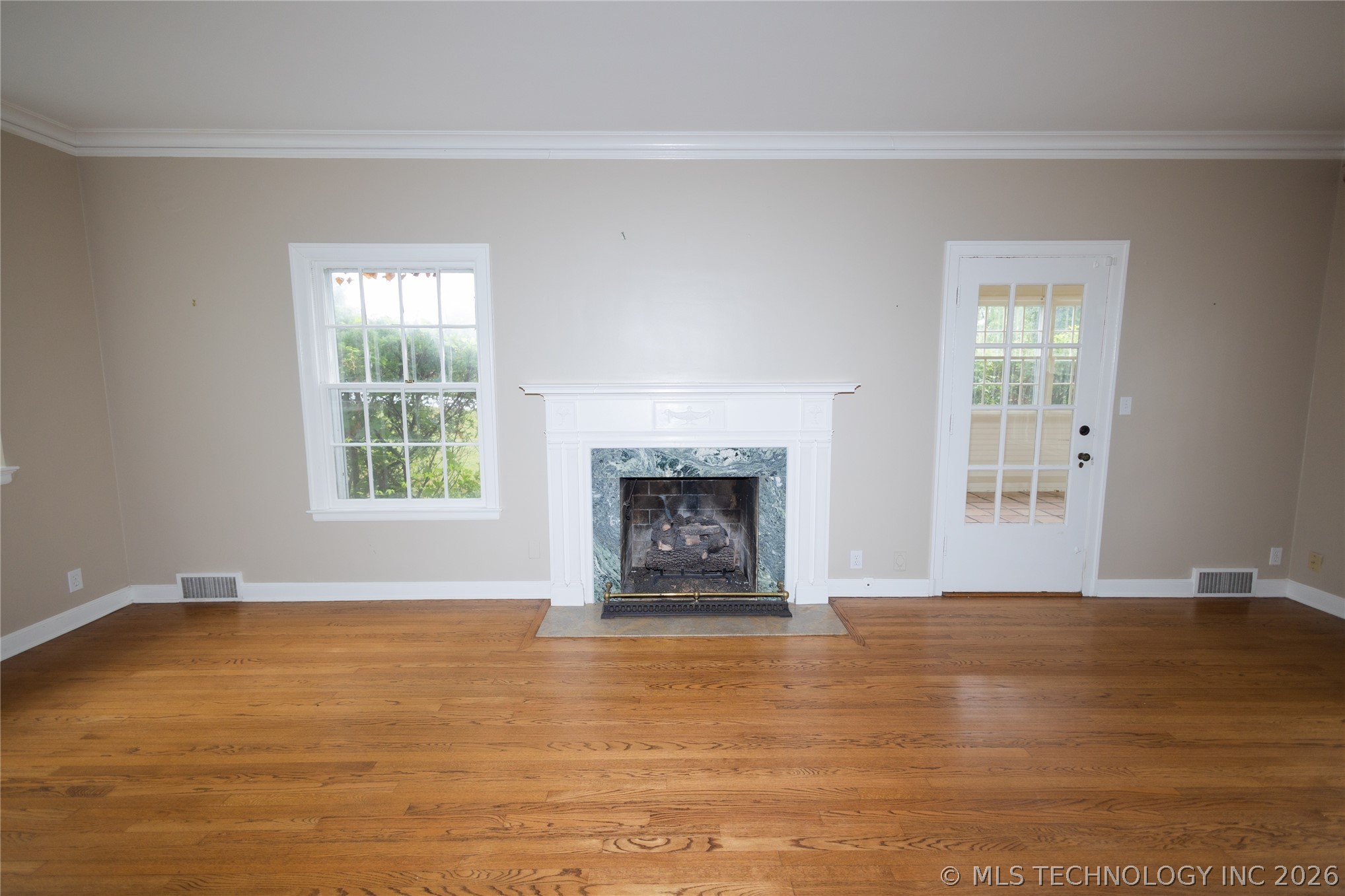 1916 E 38th Street Property Photo 17