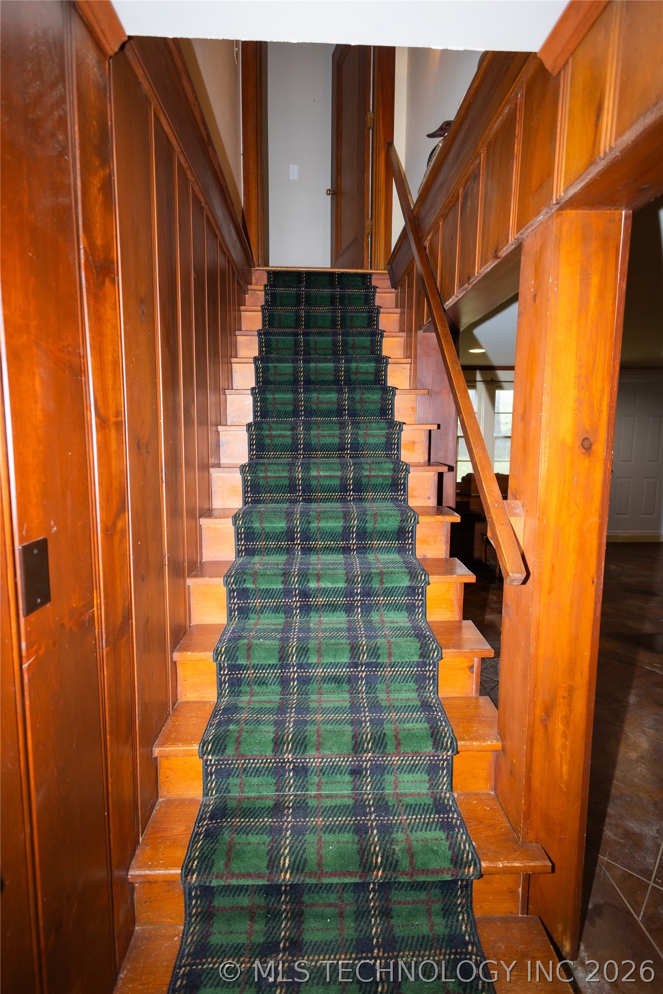 1916 E 38th Street Property Photo 35