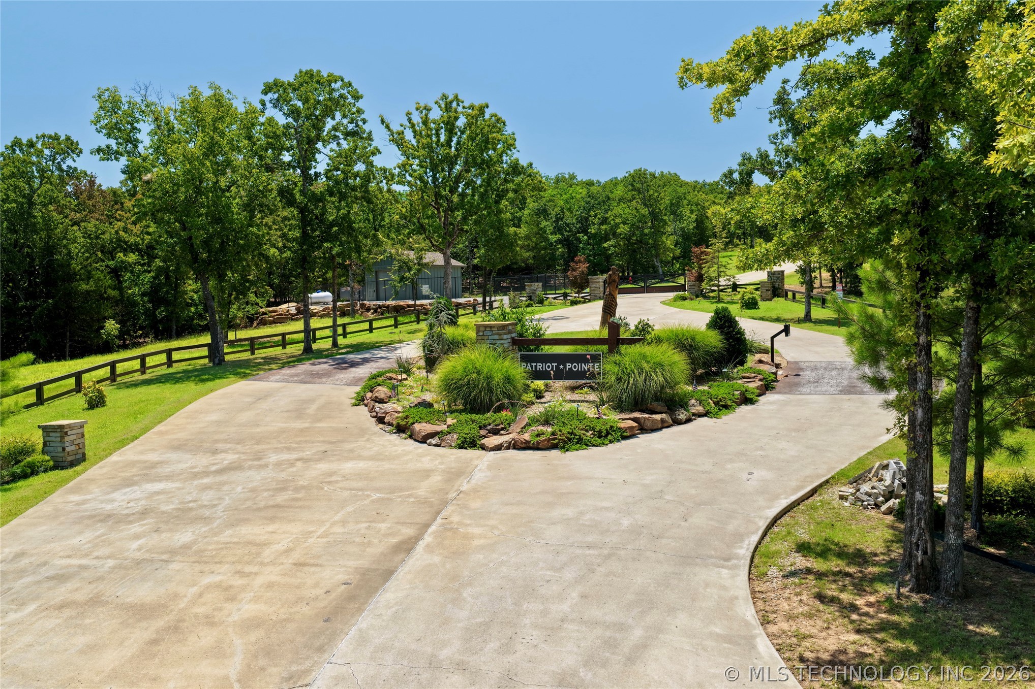 241 Patriot Pointe Property Photo 14