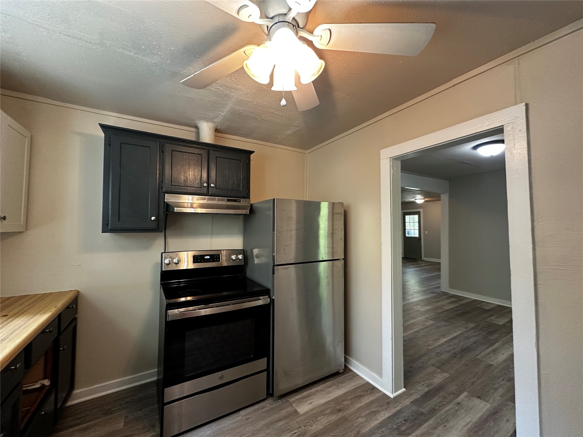 747 S Bluff Avenue W Property Photo 19