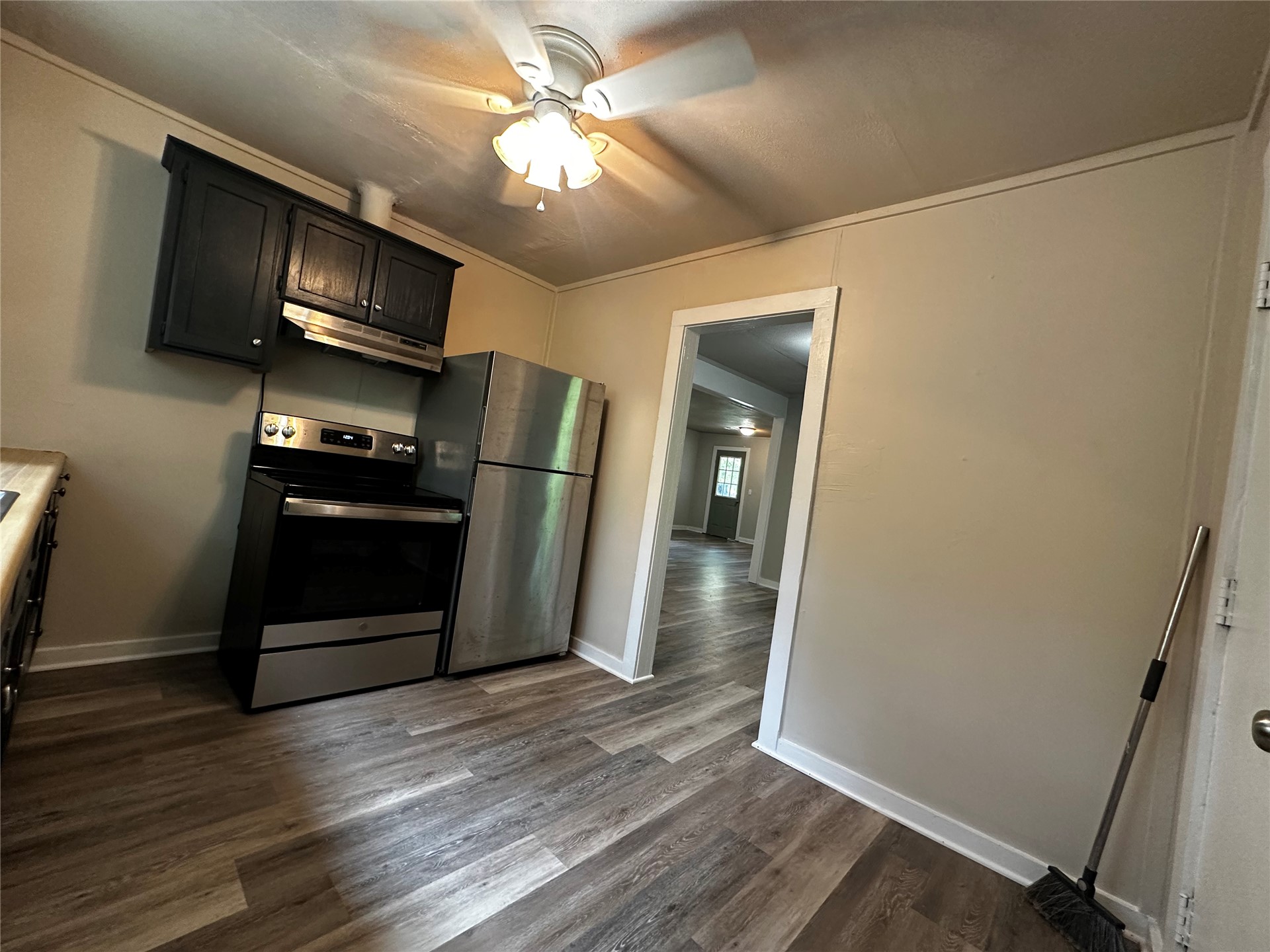 747 S Bluff Avenue W Property Photo 22