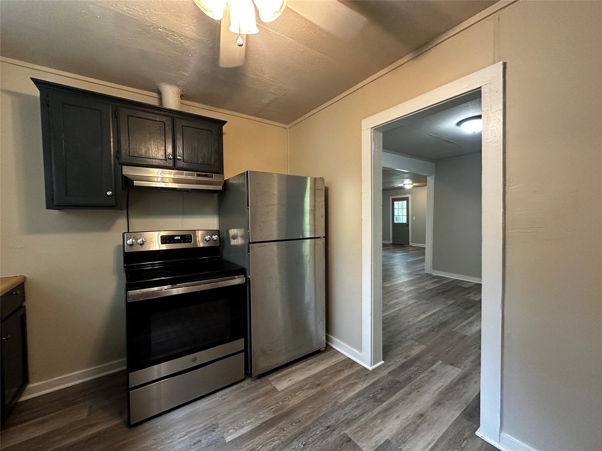 747 S Bluff Avenue W Property Photo 23