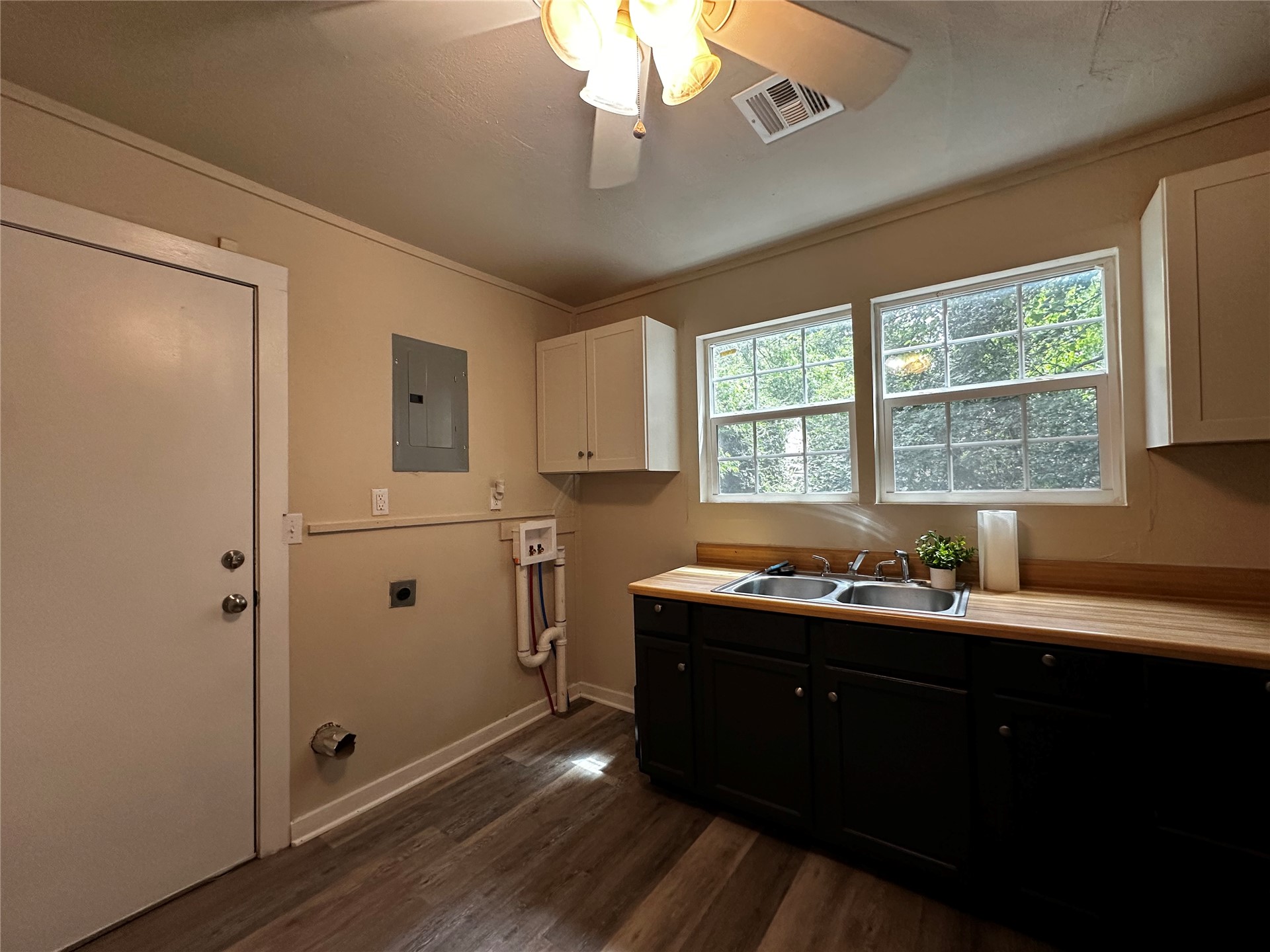 747 S Bluff Avenue W Property Photo 24