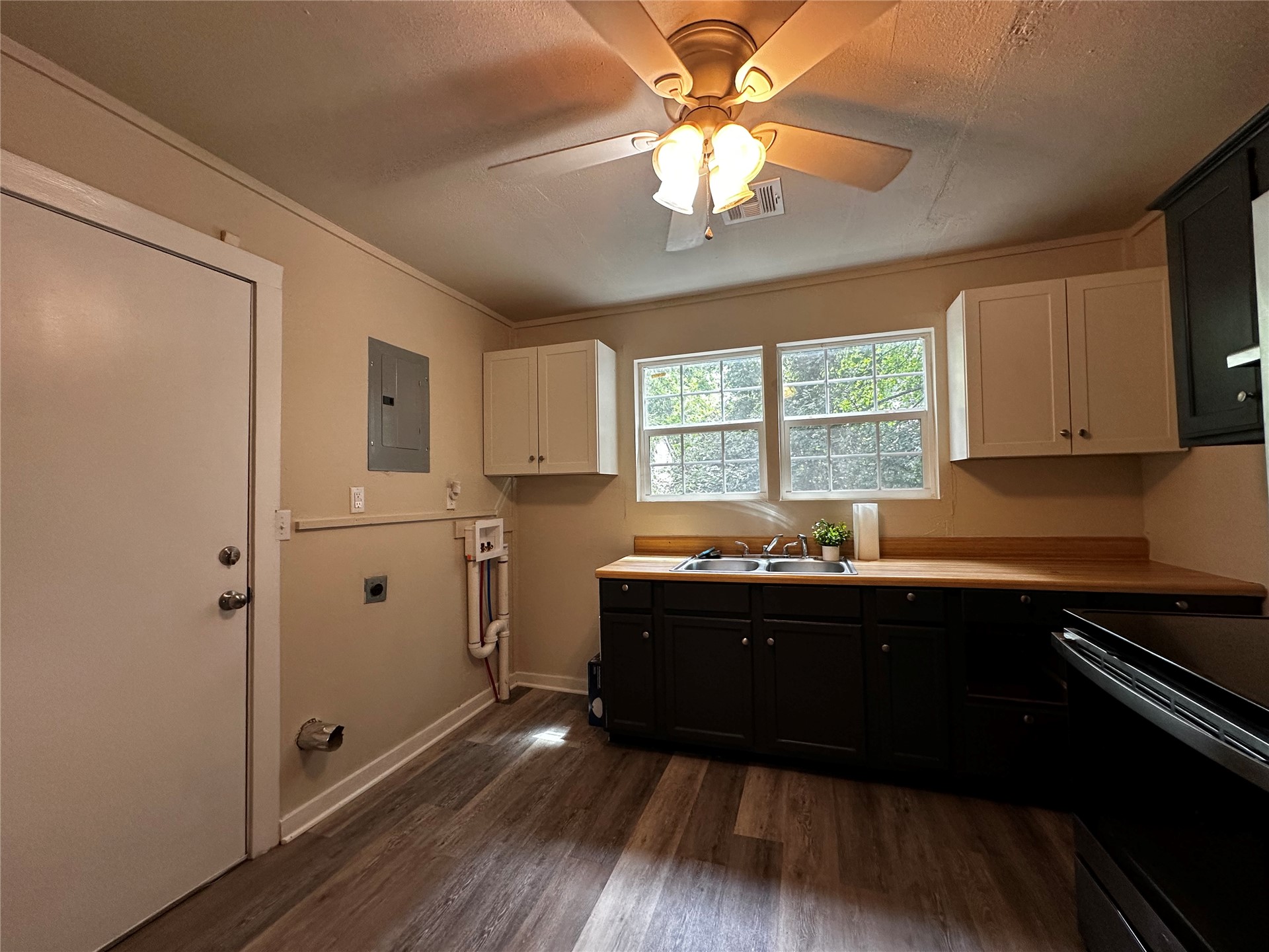747 S Bluff Avenue W Property Photo 25