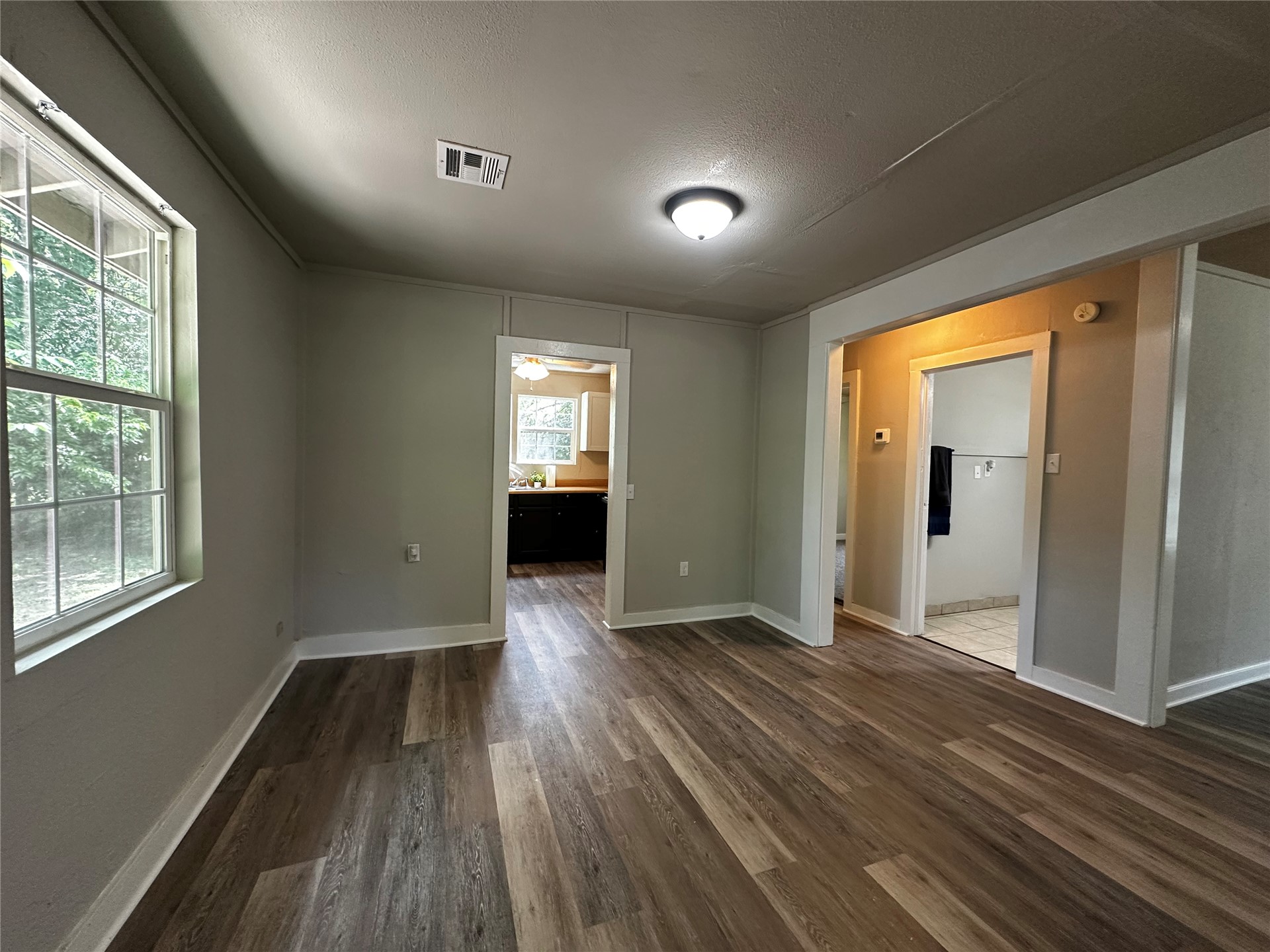 747 S Bluff Avenue W Property Photo 29