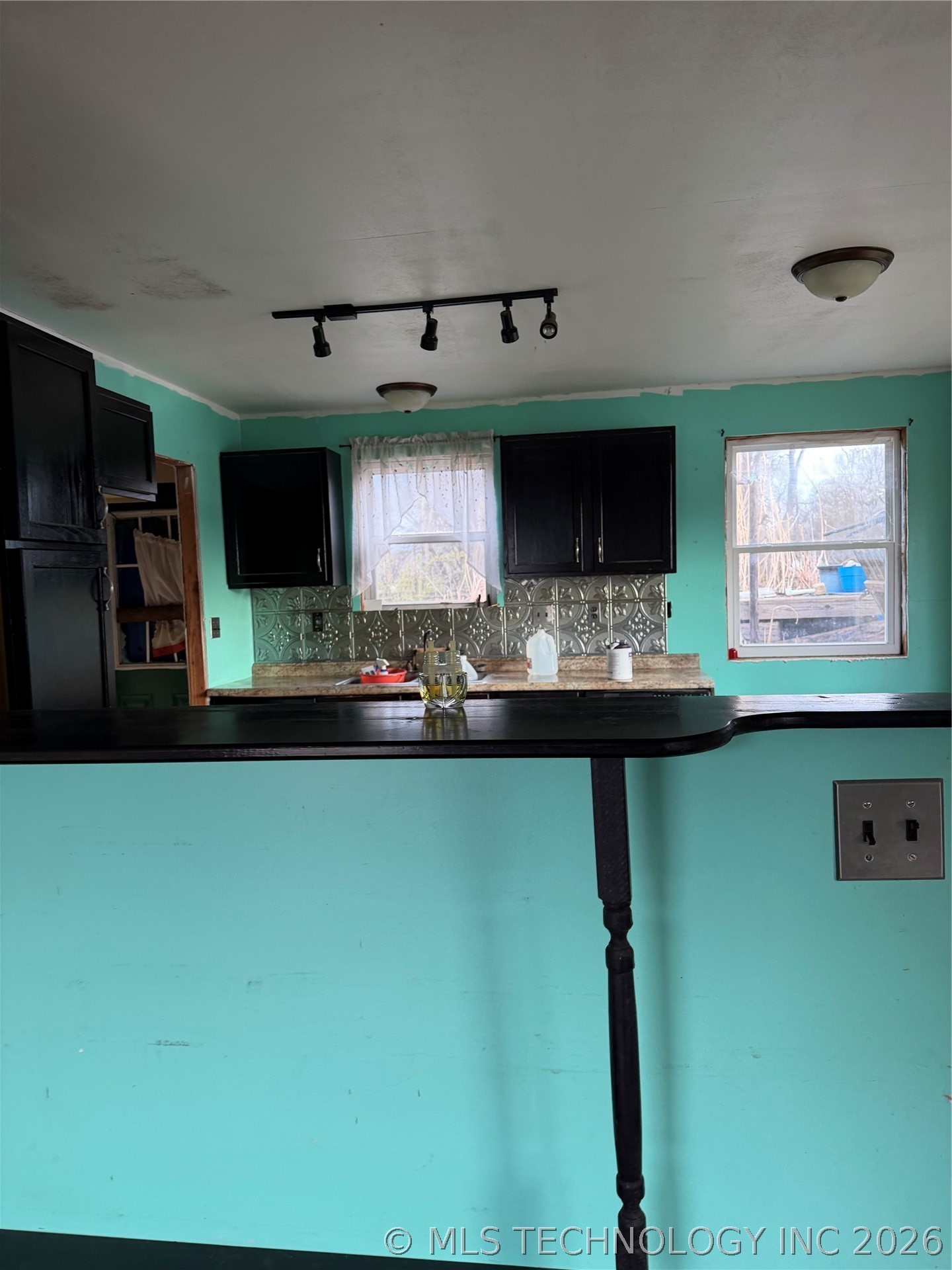 517 E 3rd Street Property Photo 2