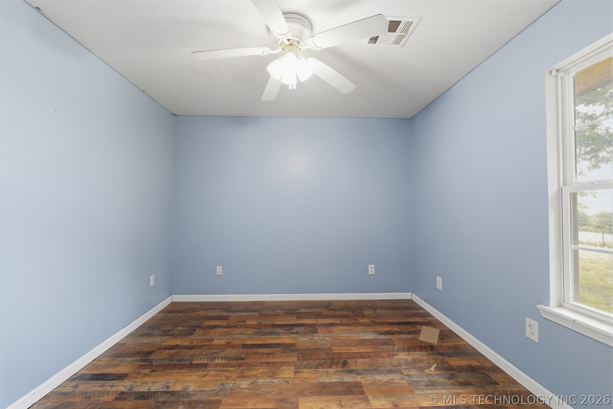 471322 E 844 Road Property Photo 14