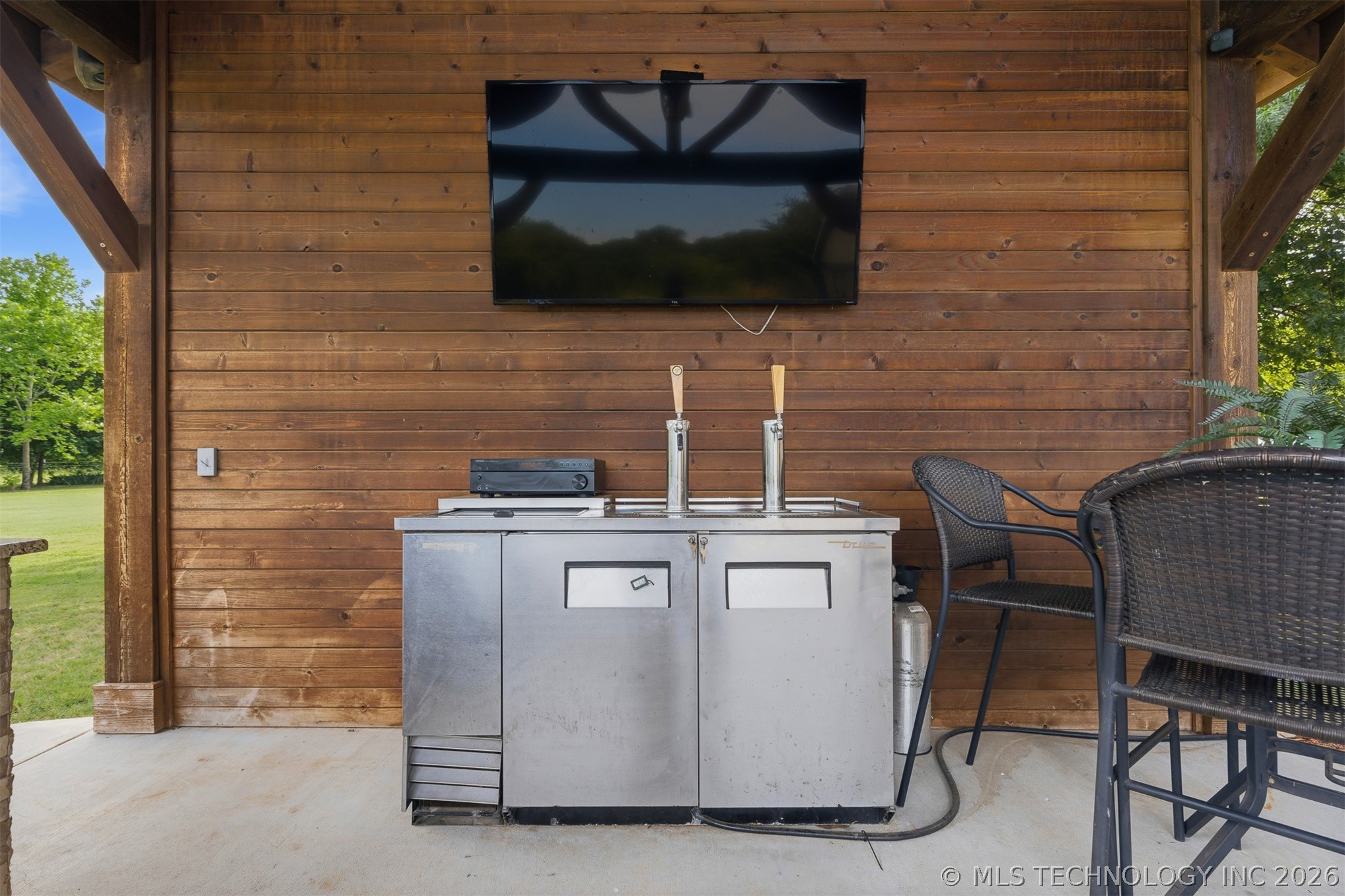 411 Blue Bell Road Property Photo 8